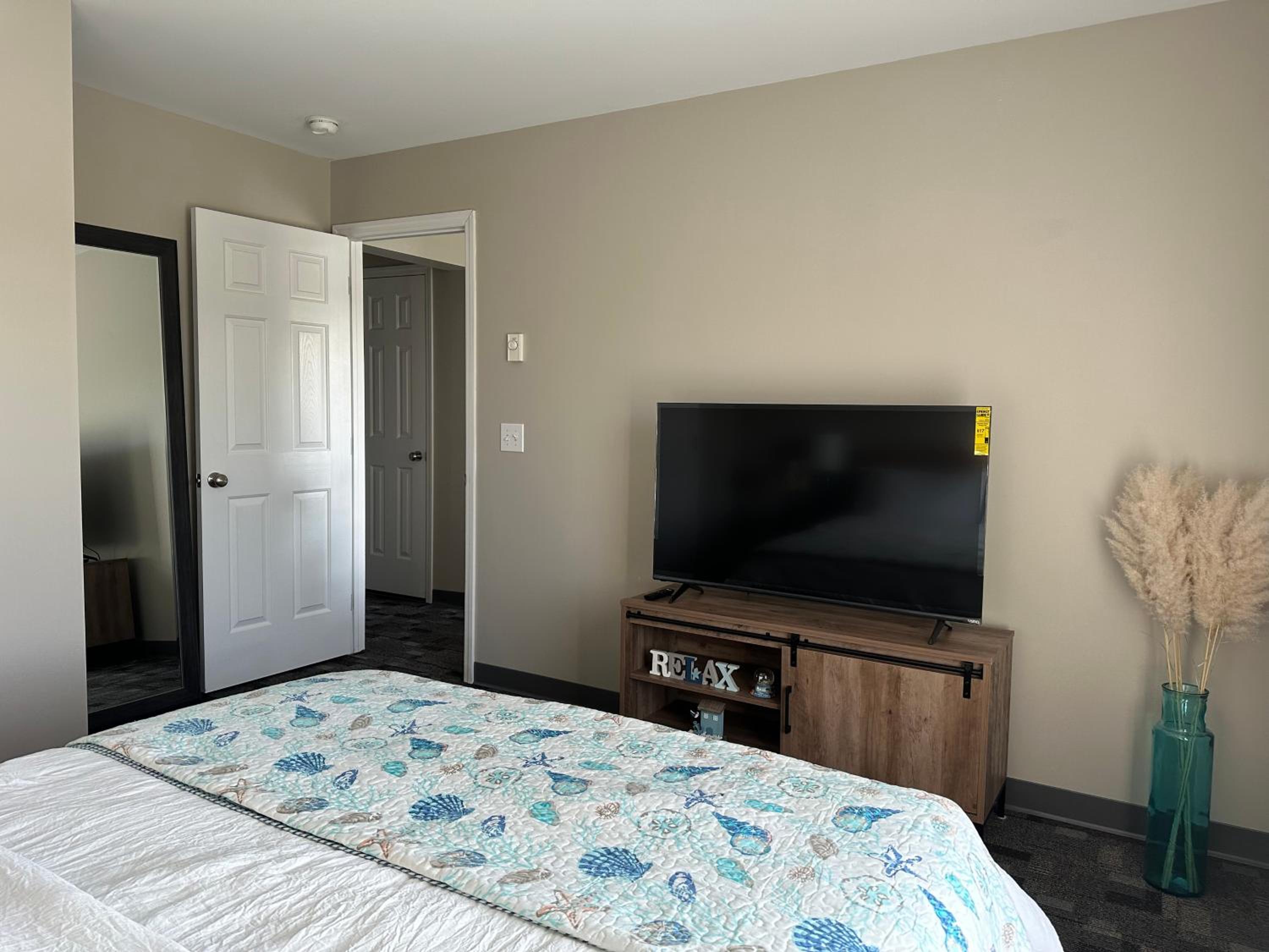 Two-Bedroom House photo 3