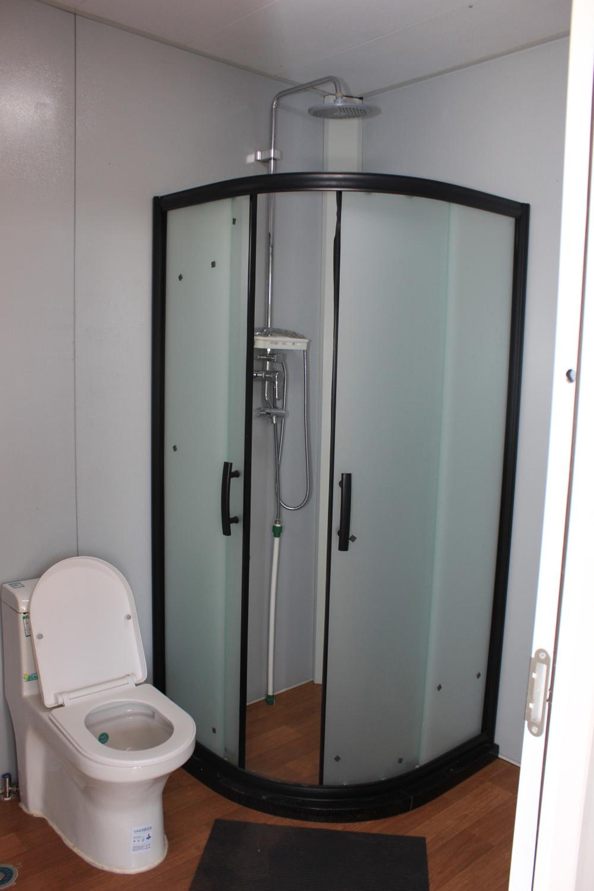 One-Bedroom House photo 3