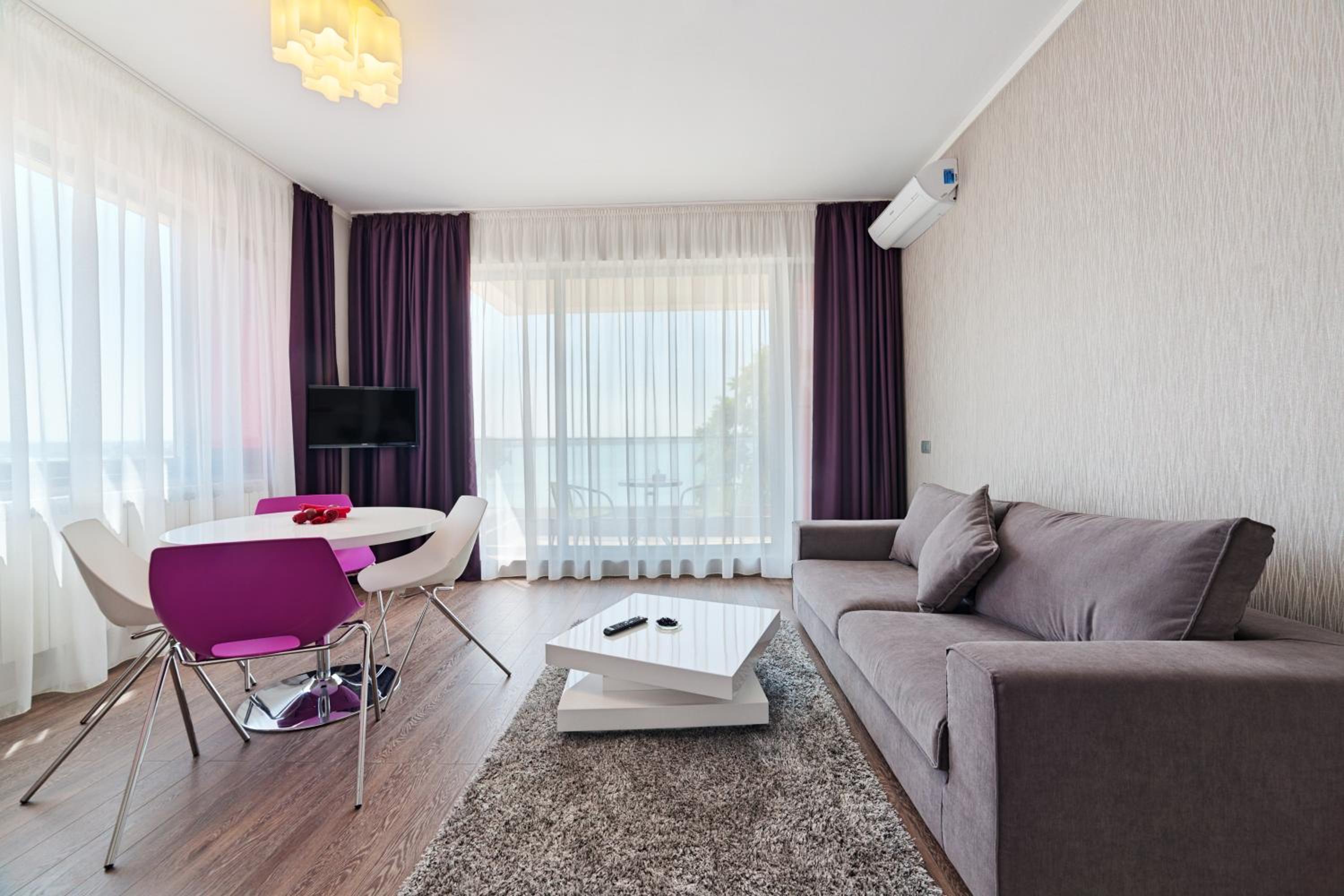 Two-Bedroom Apartment - Photo 15