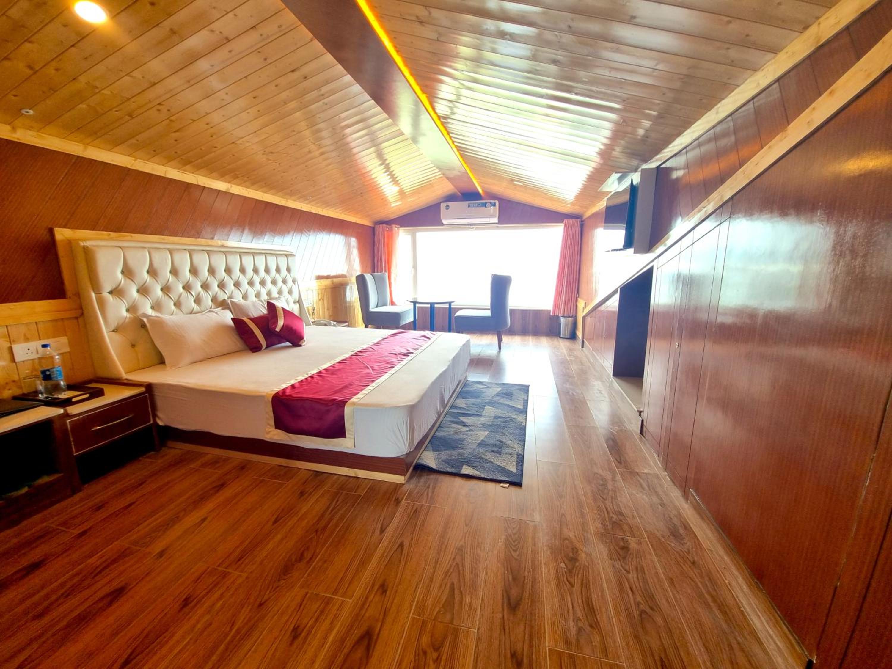 Two-Bedroom Apartment - Photo 4