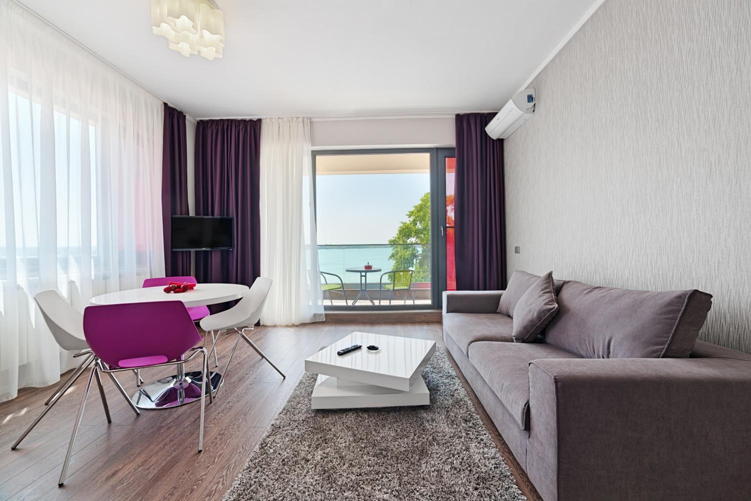 Two-Bedroom Apartment - Photo 3