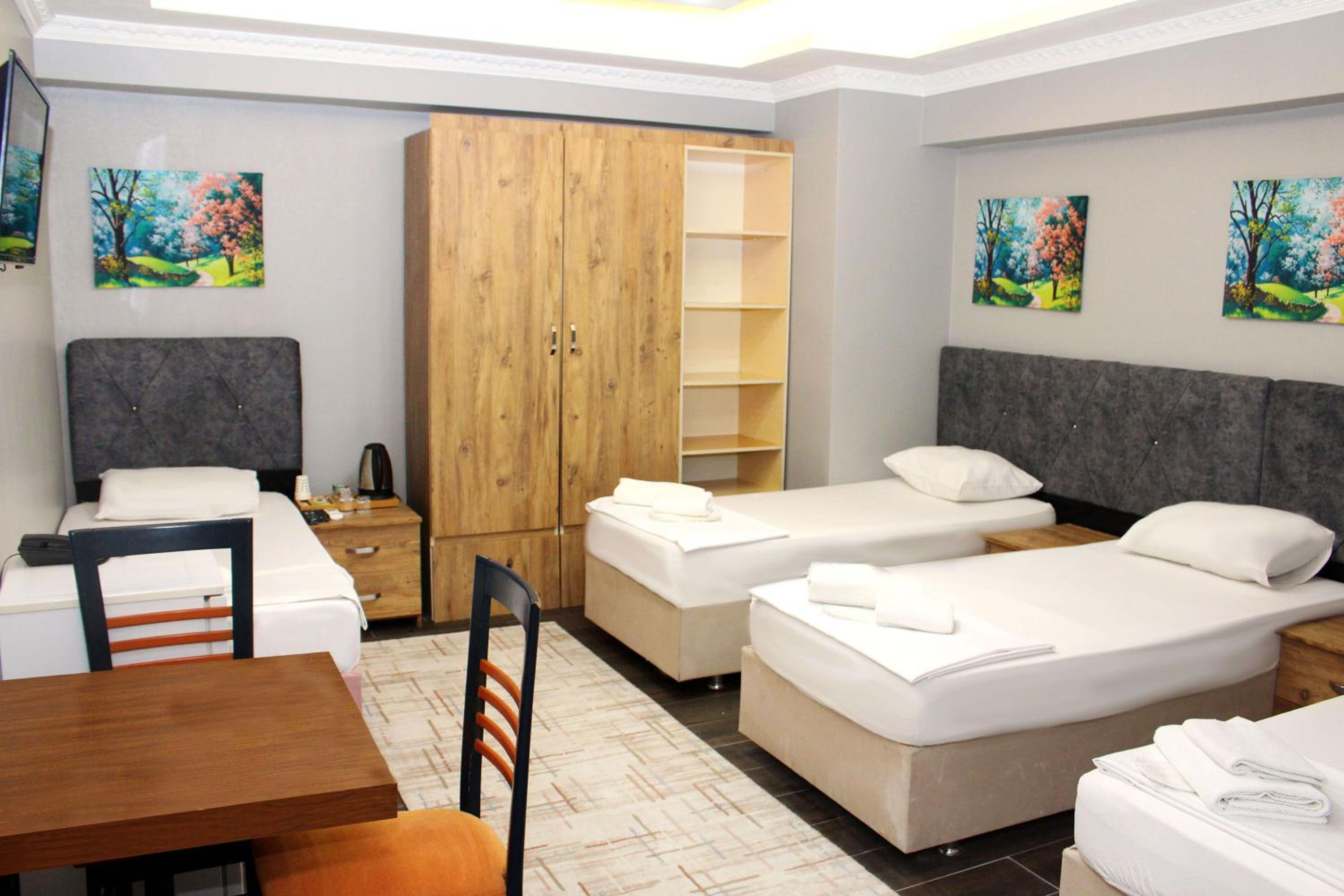 Quadruple Room with Shared Bathroom