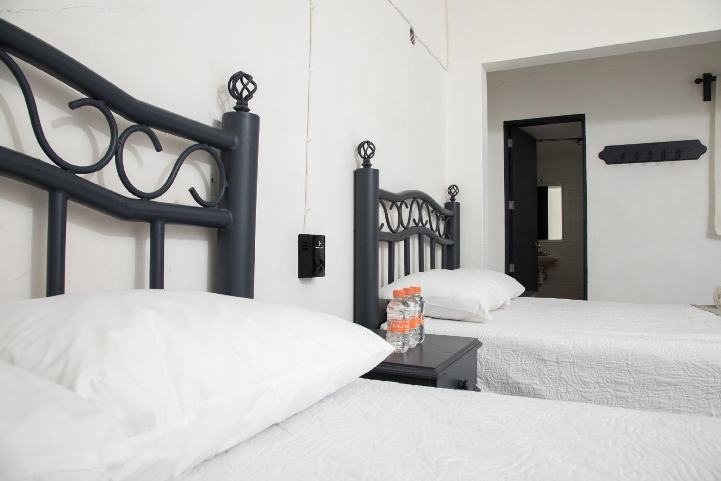 Budget Double Room photo 2