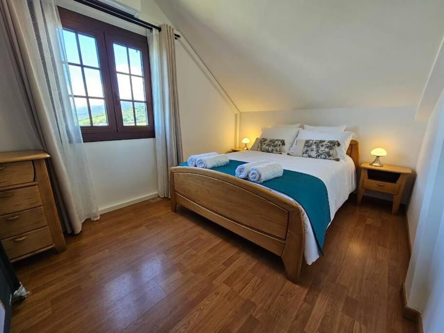 Two-Bedroom House photo 2