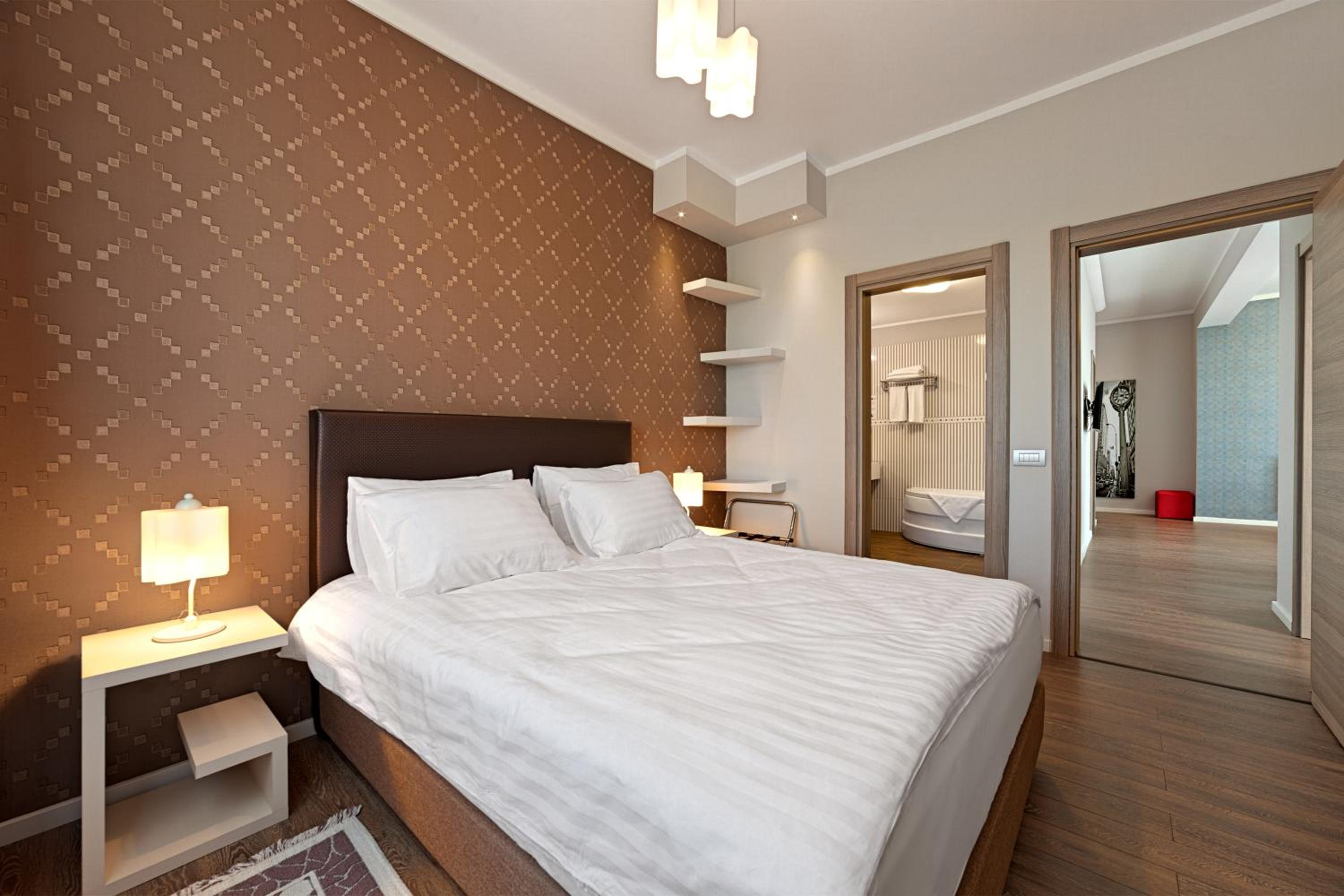 Two-Bedroom Apartment - Photo 6