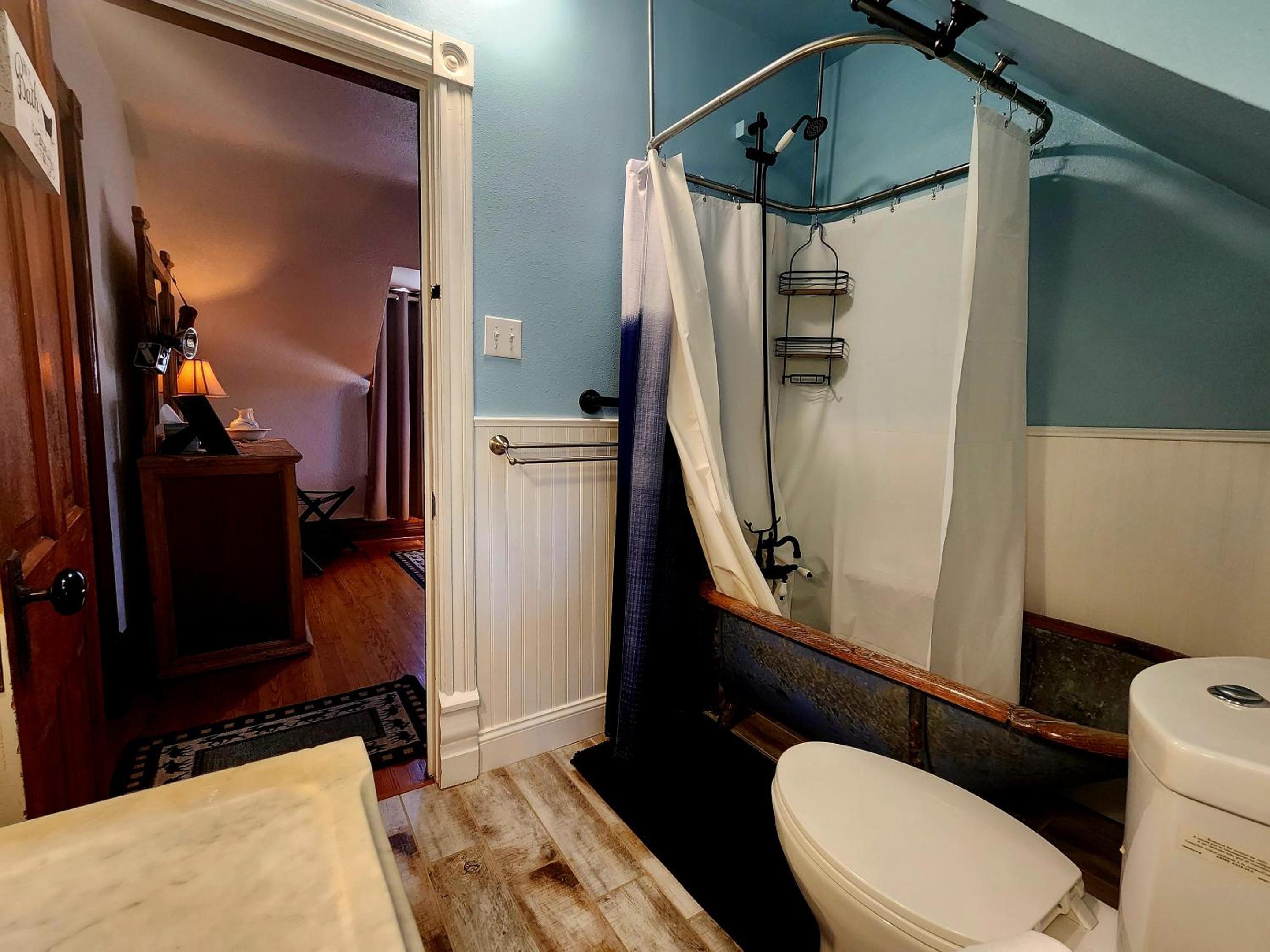 Queen Room with Garden View photo 3