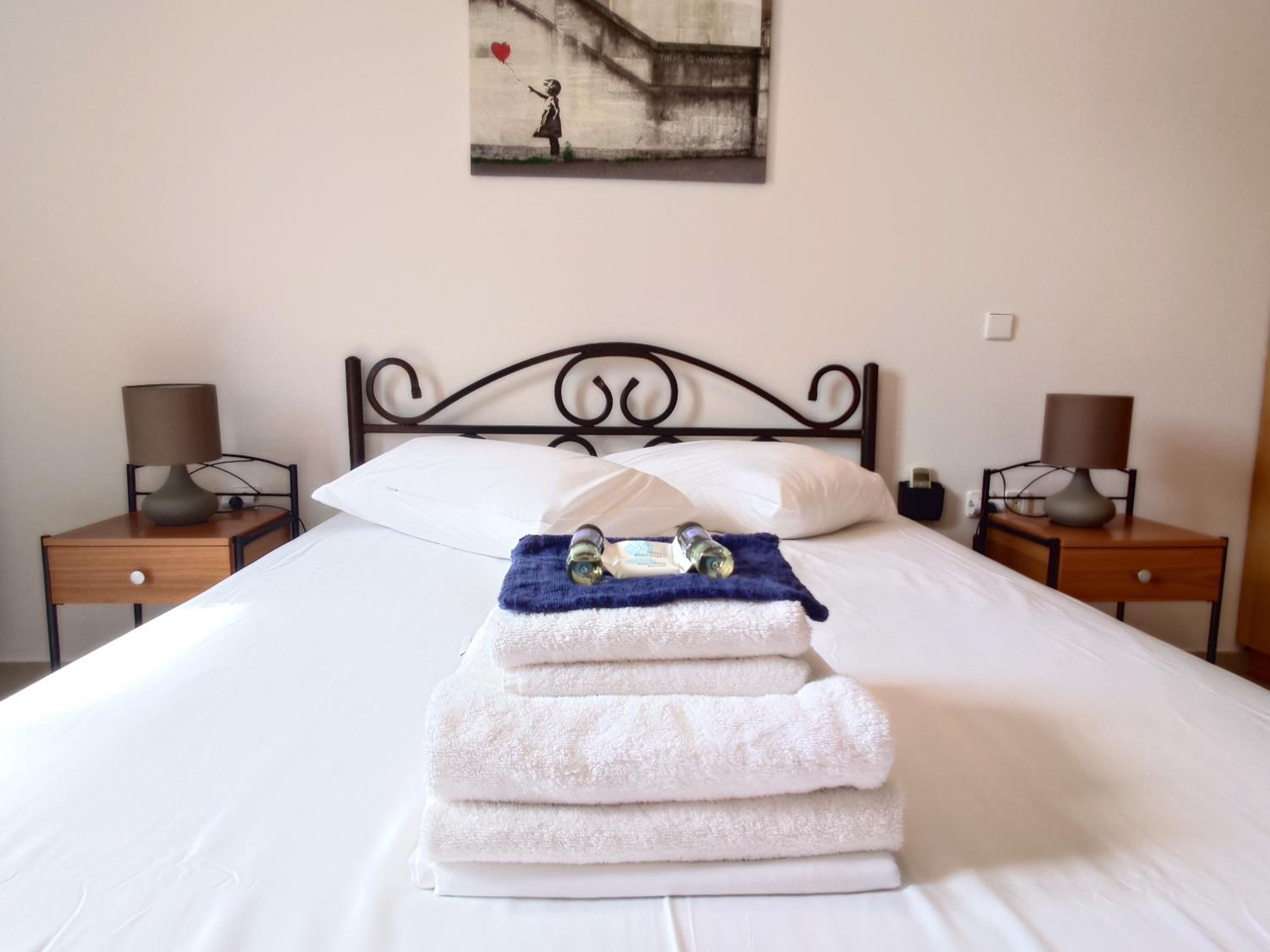 Two-Bedroom Apartment - Photo 8