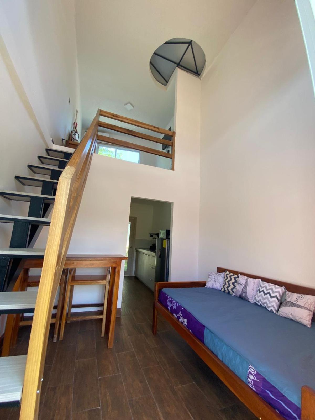 Apartment - Split Level photo 2