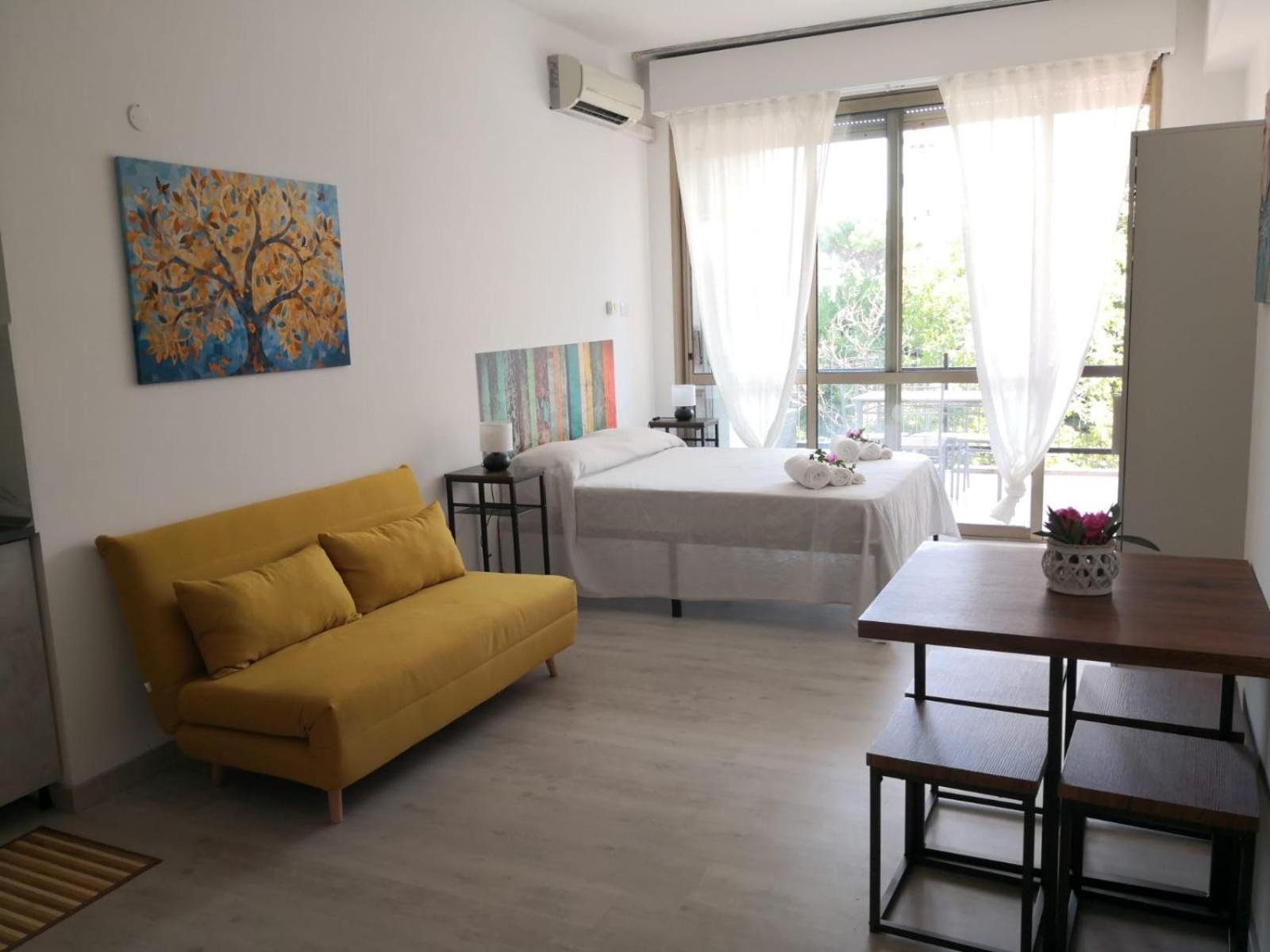 Studio With Balcony