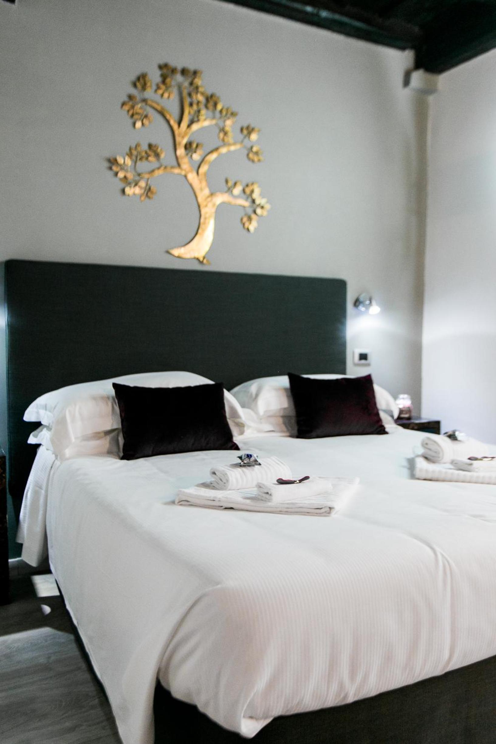 Double or Twin Room photo 2