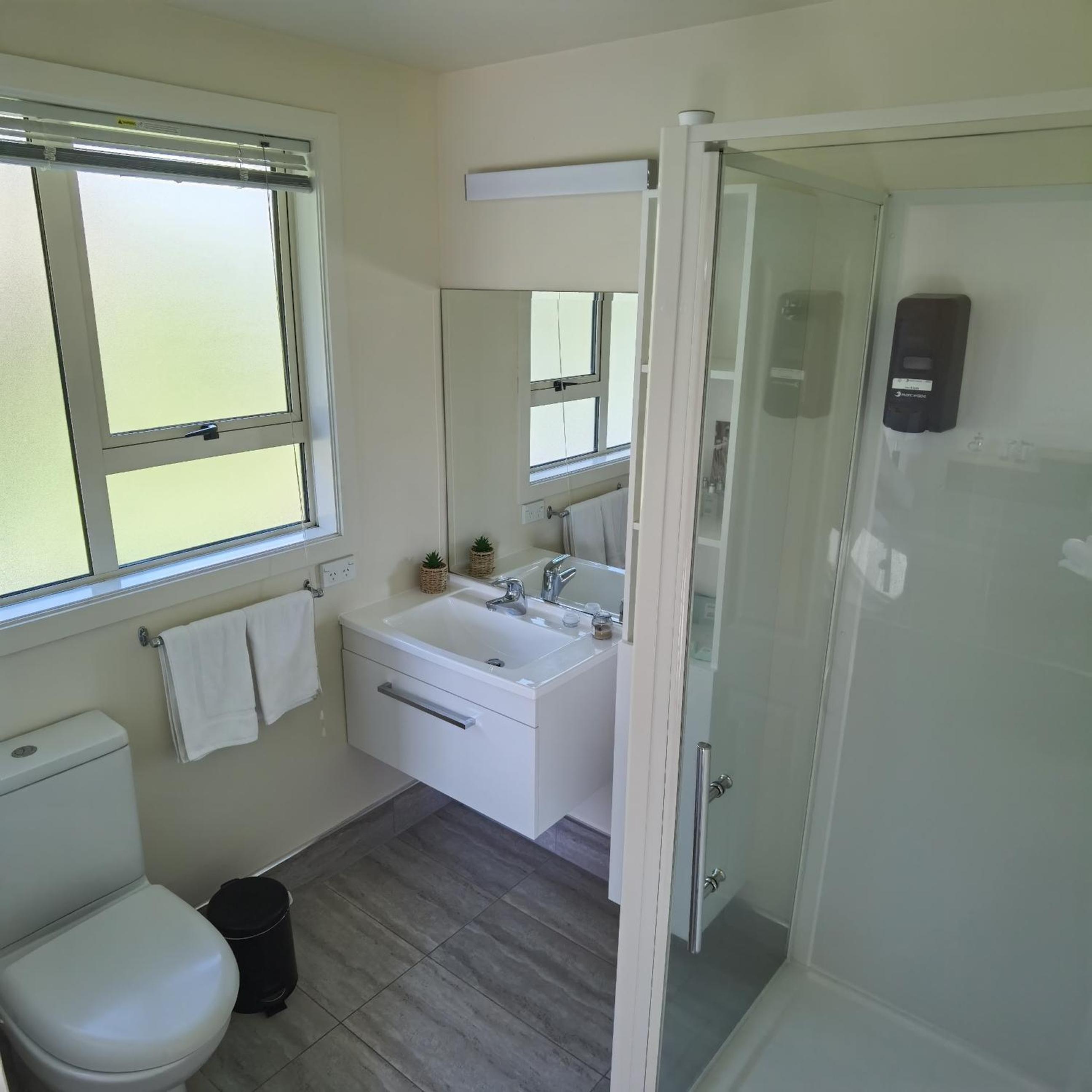 Deluxe Double Room with Balcony photo 3