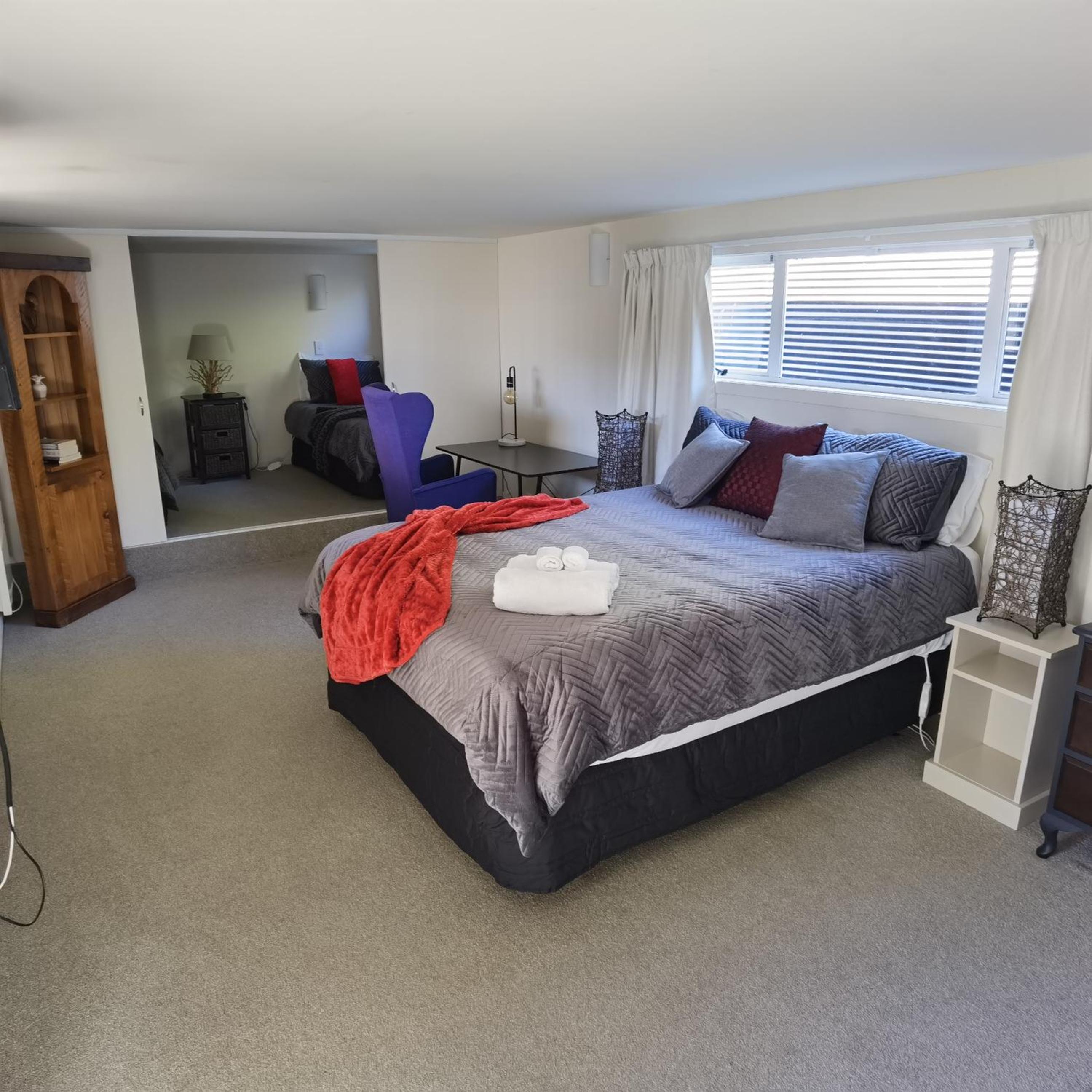 Deluxe Family Room photo 3