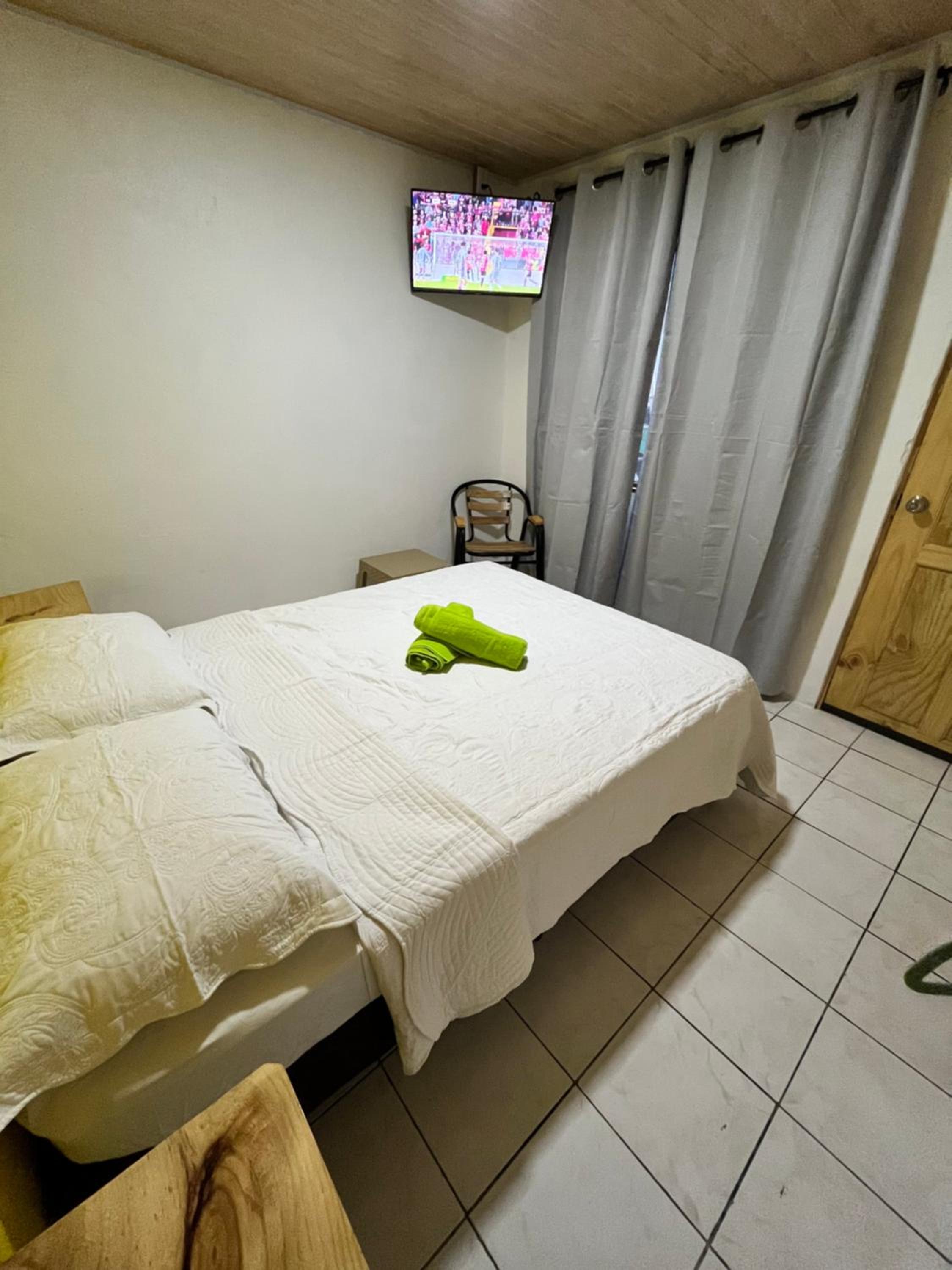 Double Room with Private Bathroom photo 3