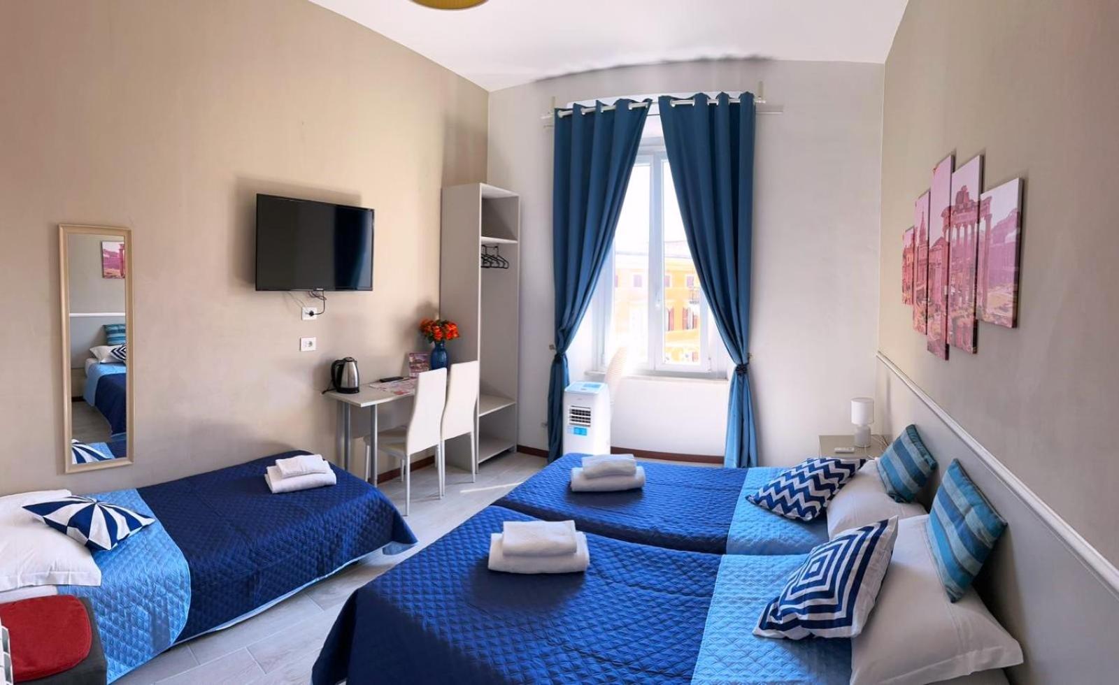 Triple Room with Private Bathroom photo 3