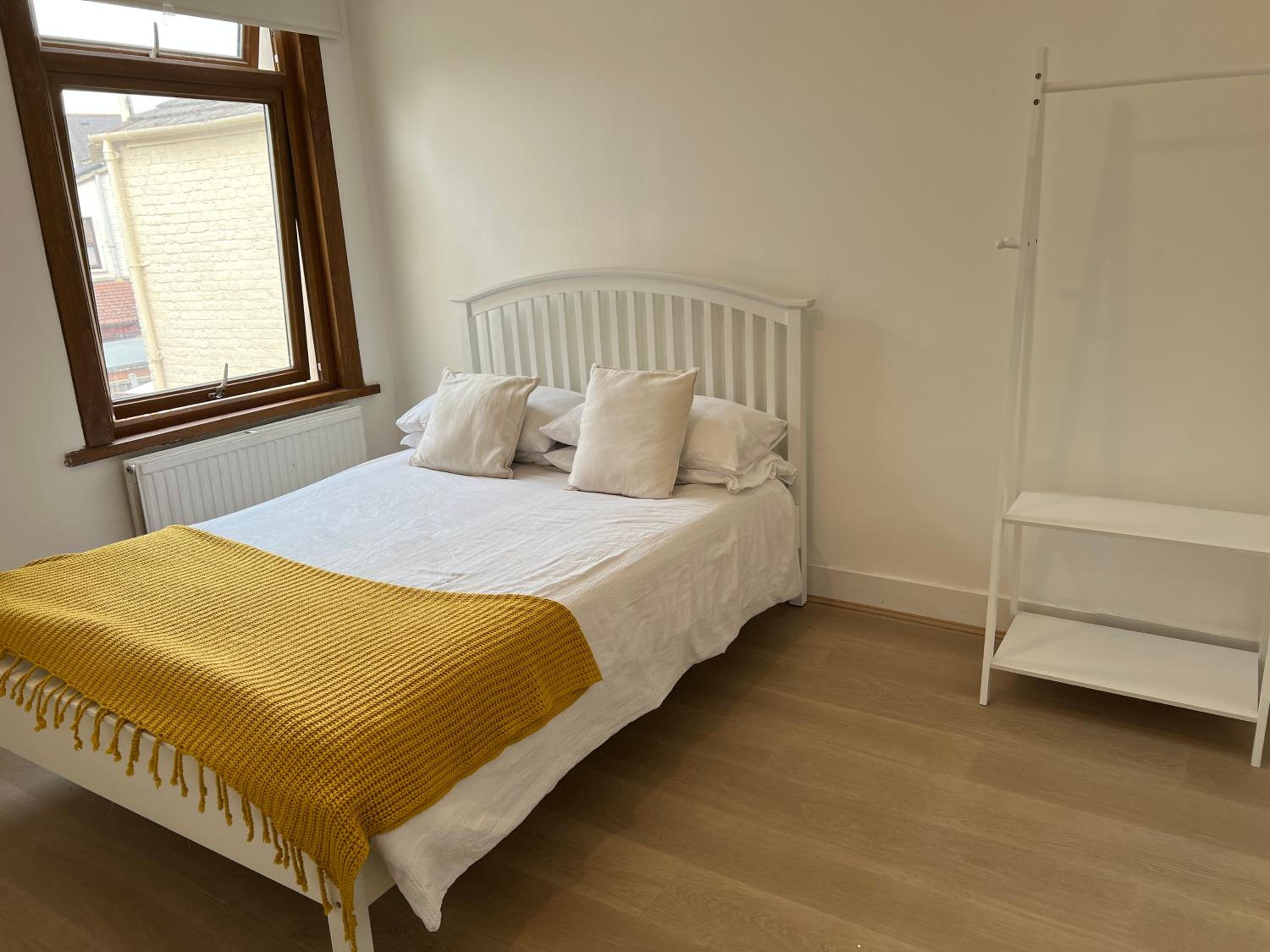 Queen Room photo 1