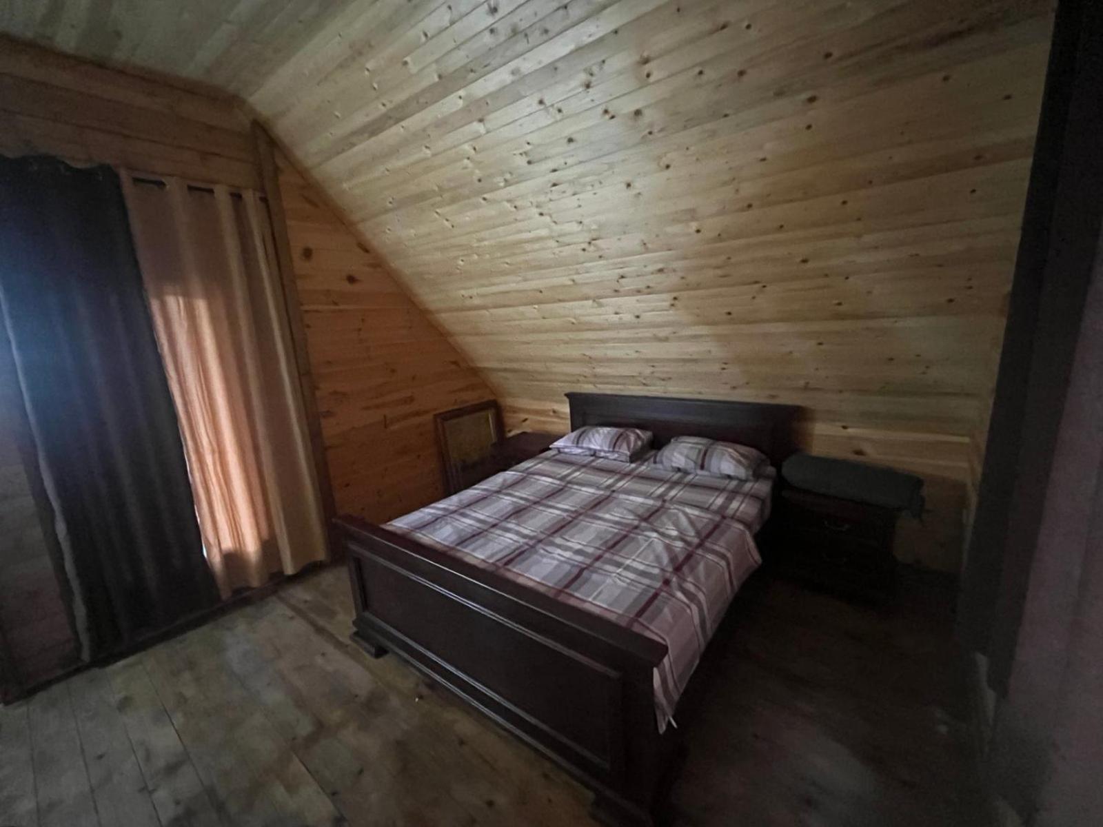 One-Bedroom House photo 1