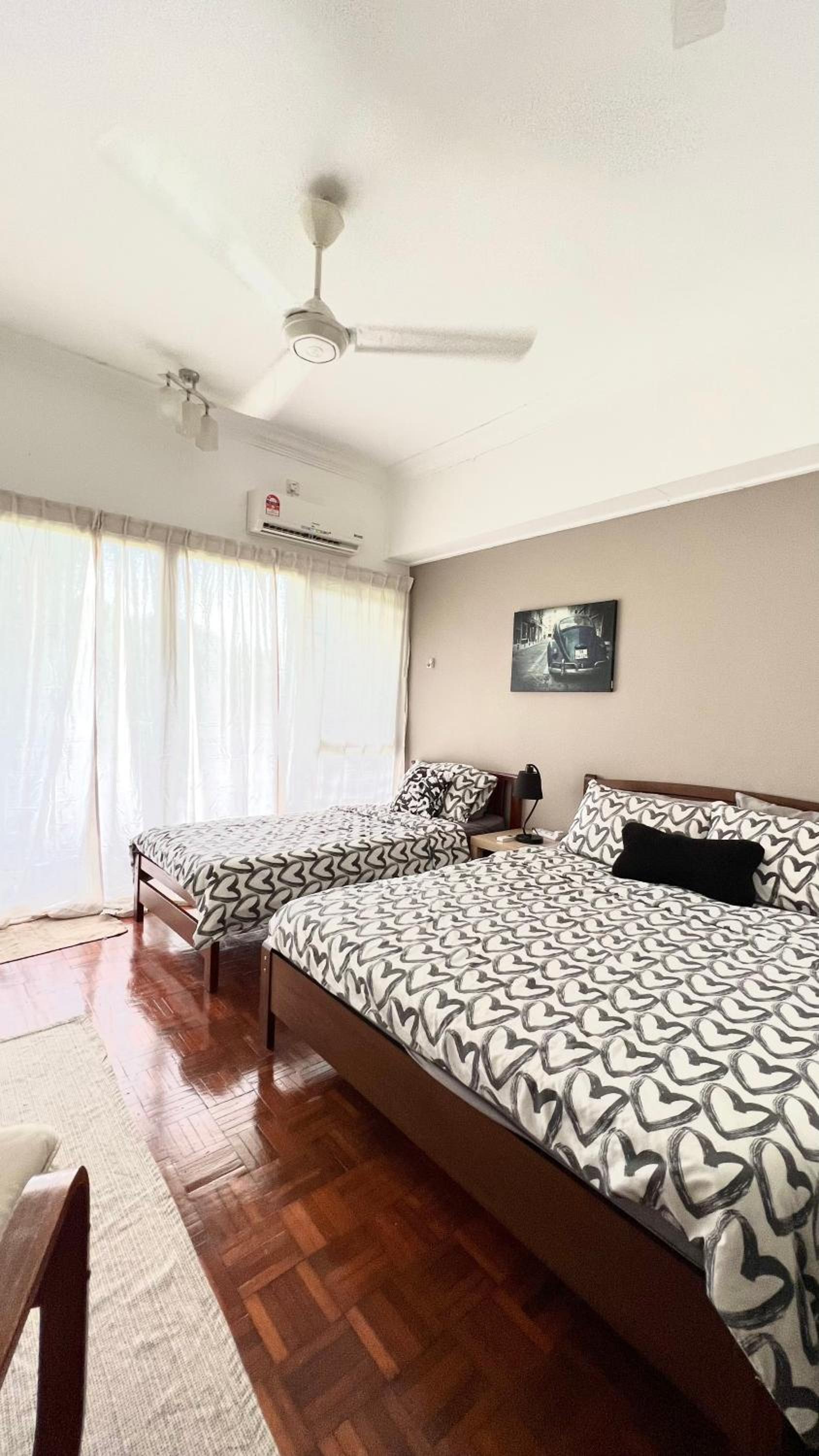 One-Bedroom Apartment photo 2