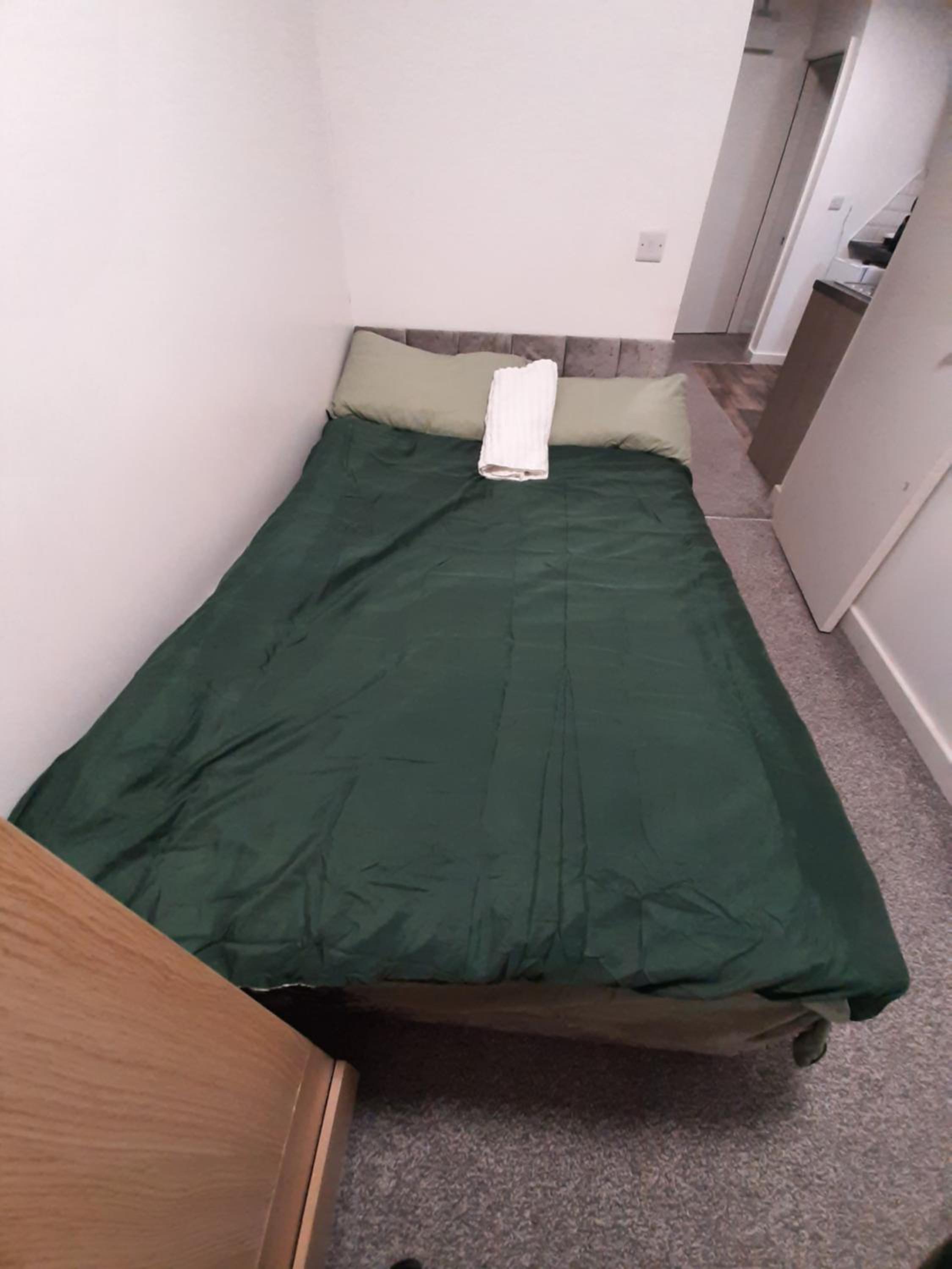 Studio Apartment photo 3