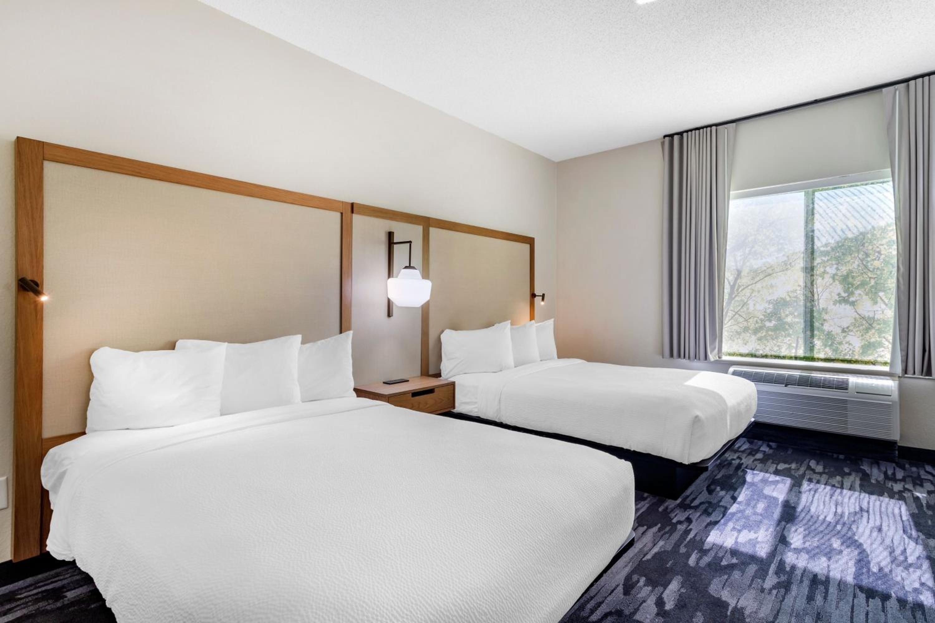 Double Room with Two Double Beds - Photo 1