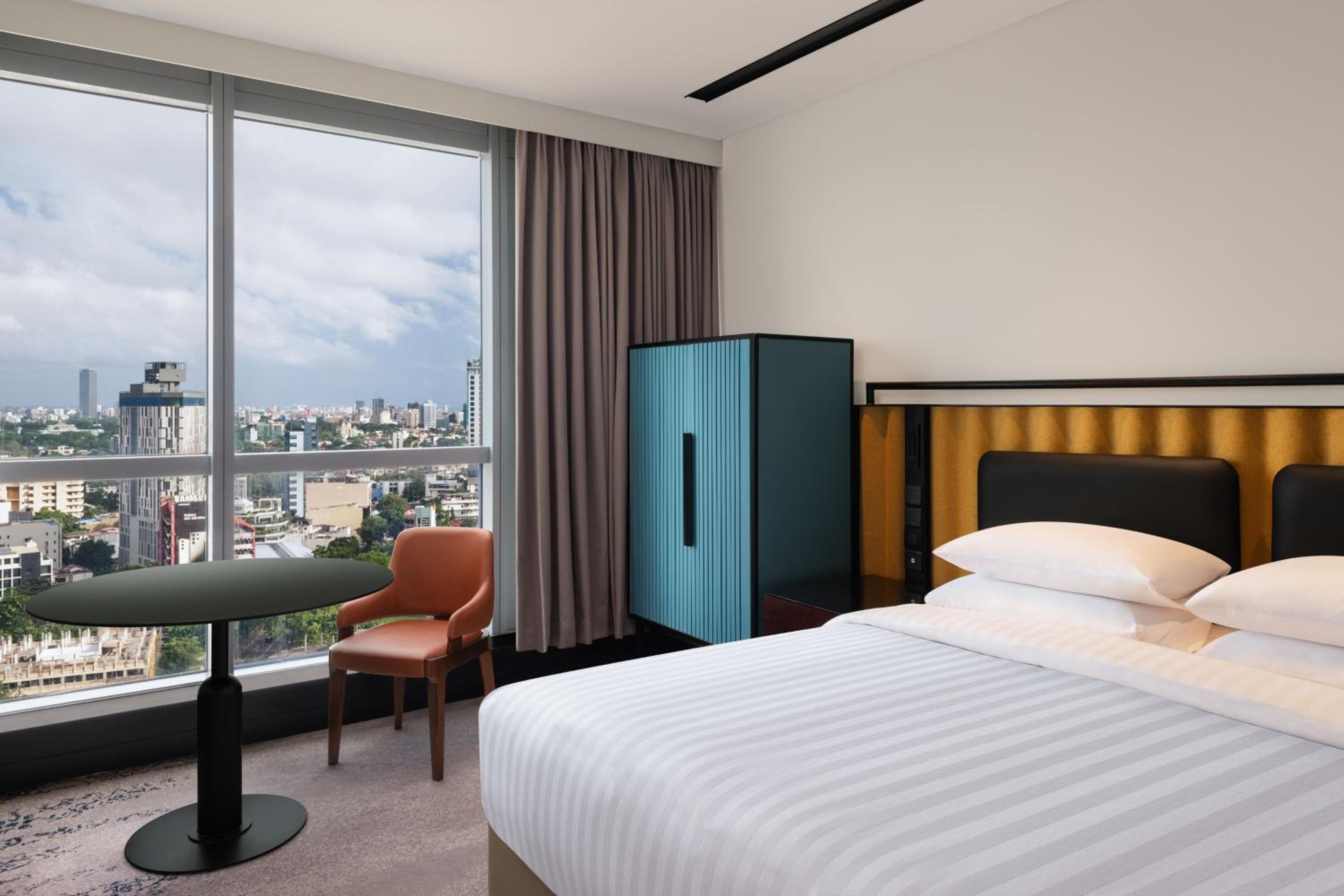 Superior King Room with City View  – Includes a 20% discount at Beira Kitchen and Ala Carte - Photo 6