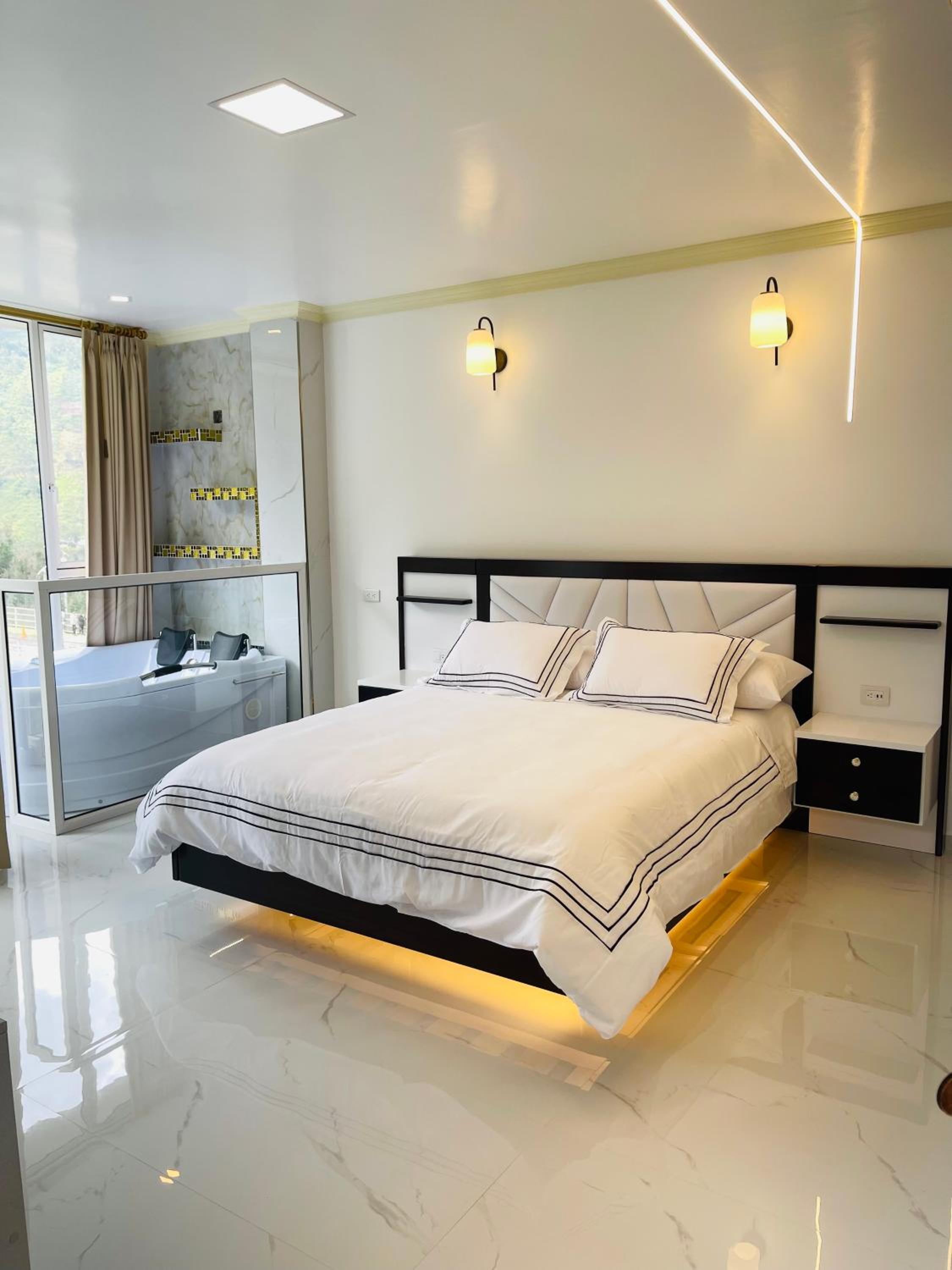 Queen Room with Spa Bath photo 2