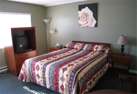 Queen Room photo 1