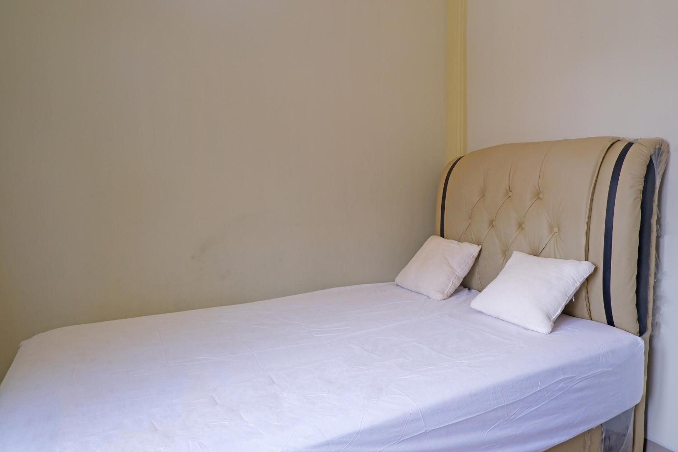 Standard Queen Room photo 1