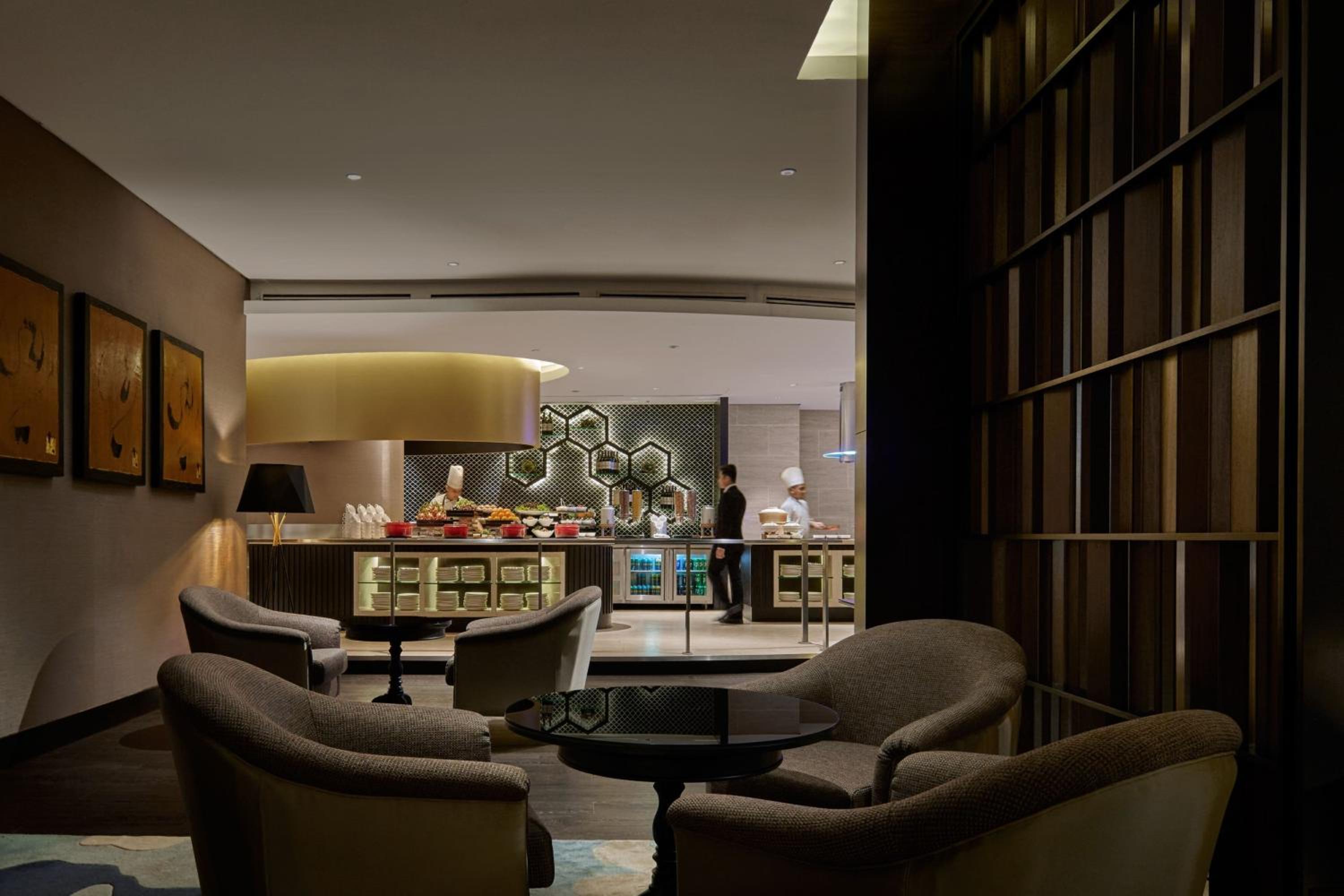 Club Executive King Room