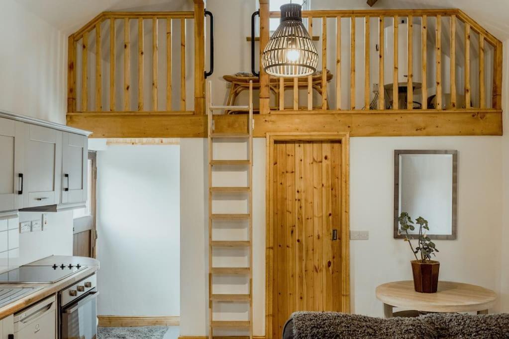 One-Bedroom House photo 1