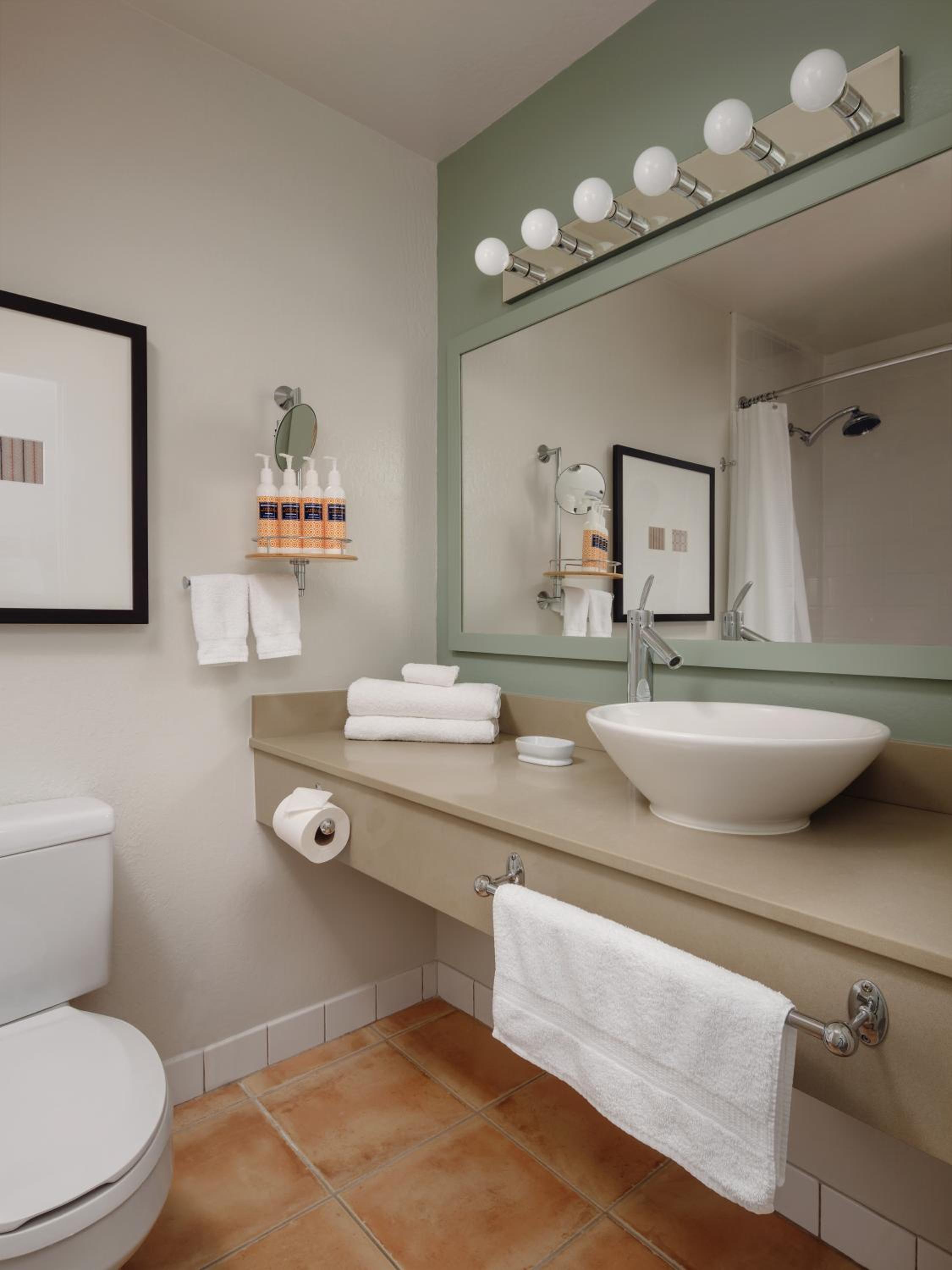 Queen Room - Photo 2
