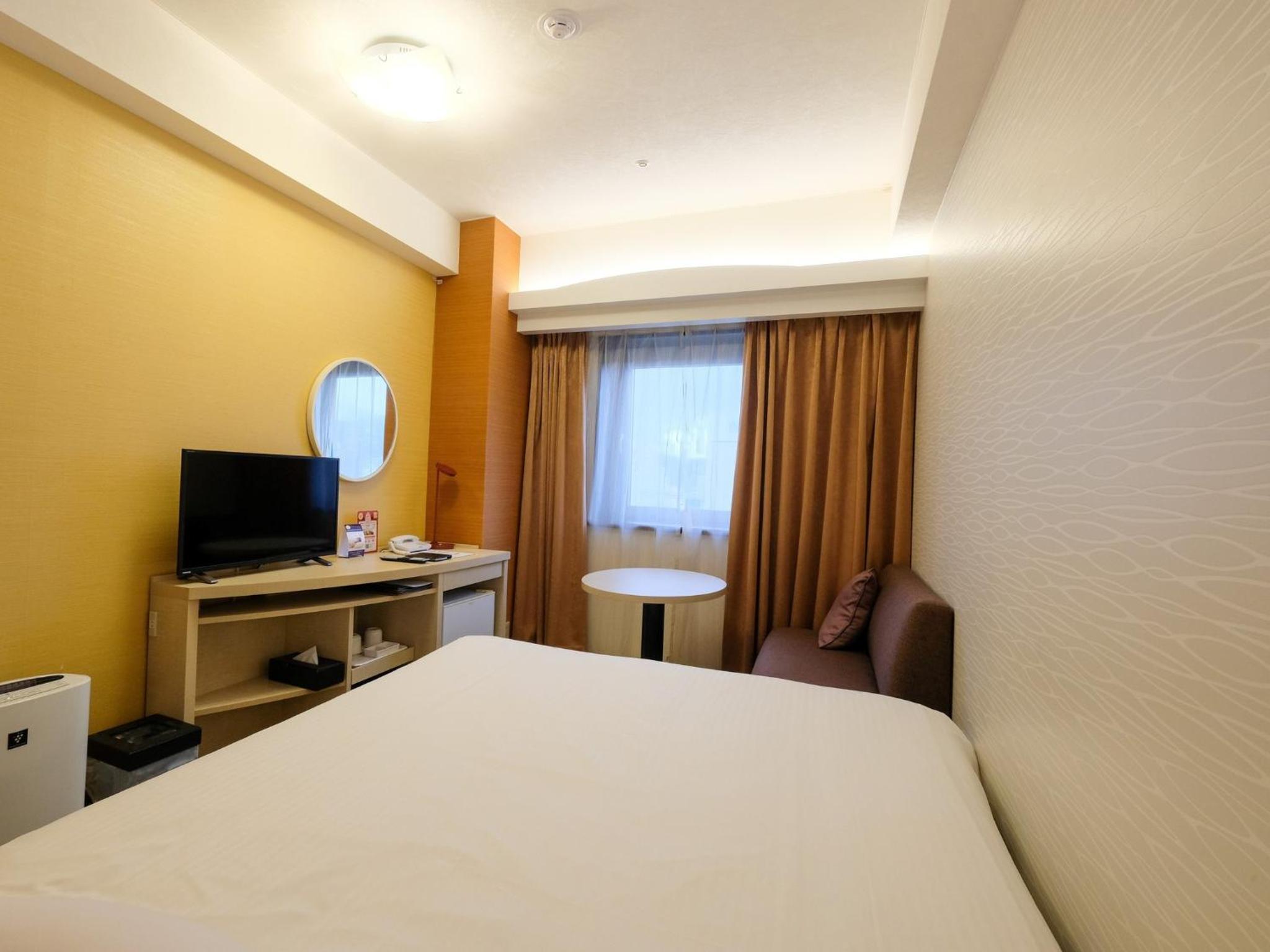 Standard Double Room with Small Double Bed - Non-Smoking photo 3