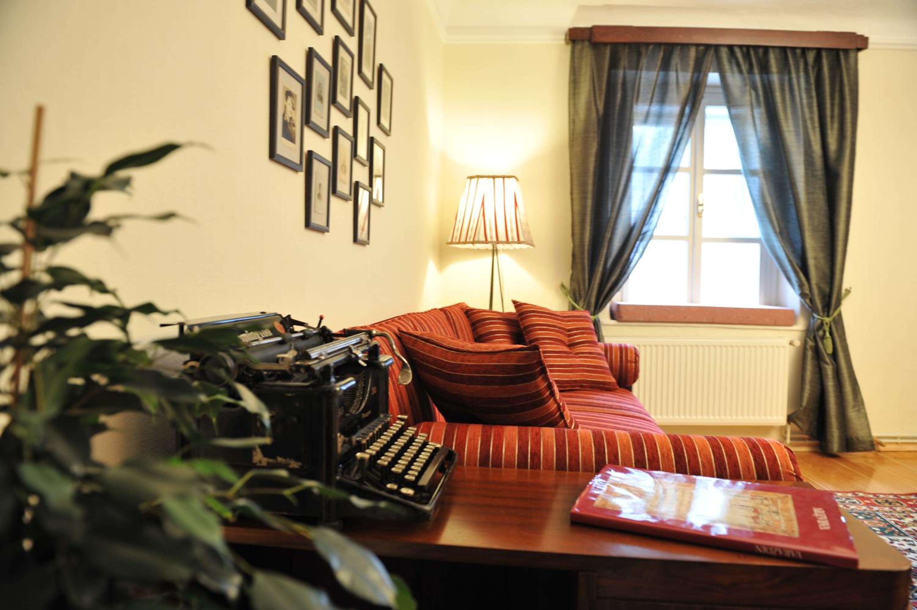 Apartment photo 3