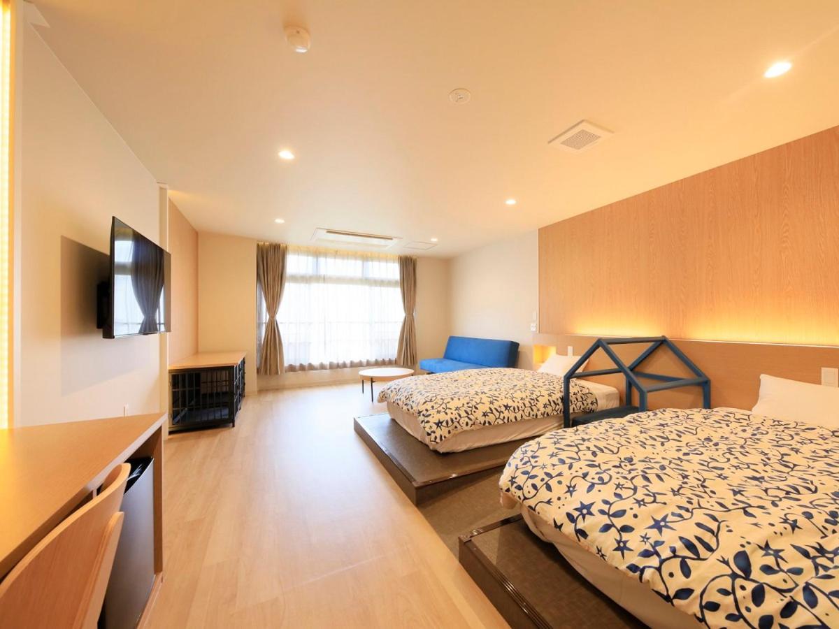 Standard Twin Room - Photo 2