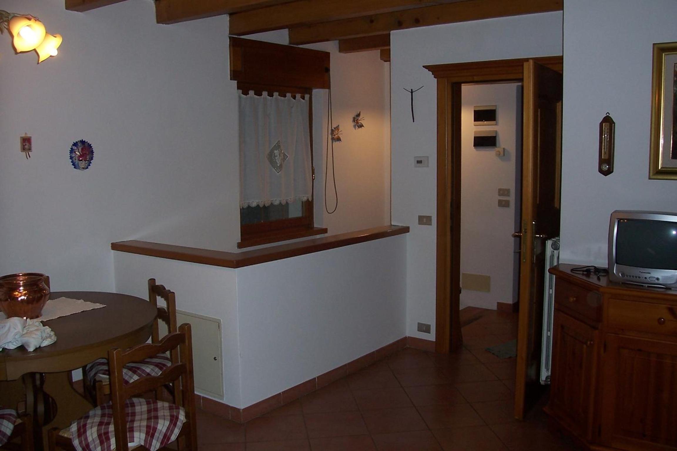 Two-Bedroom Apartment - Photo 22