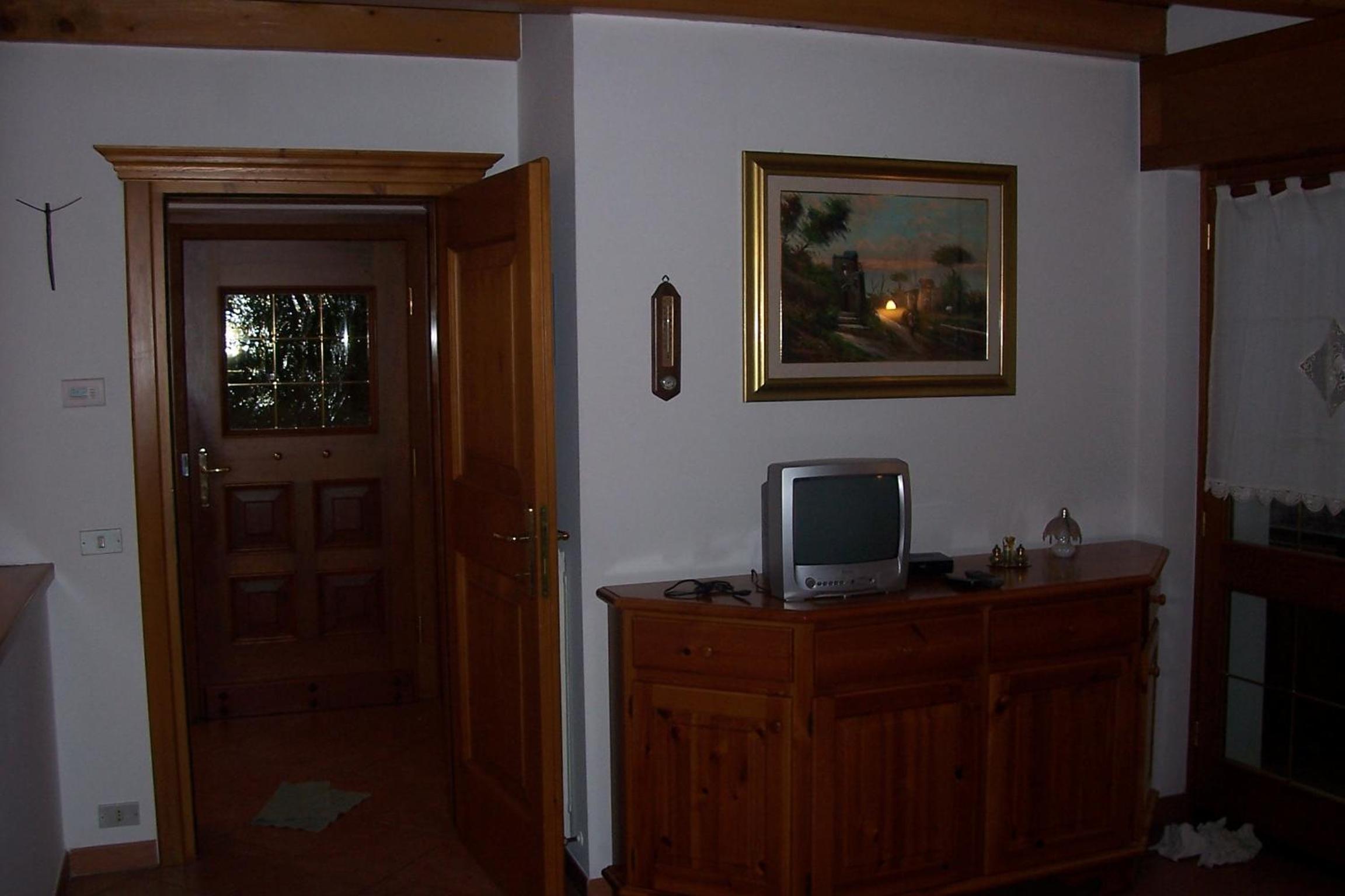 Two-Bedroom Apartment - Photo 12