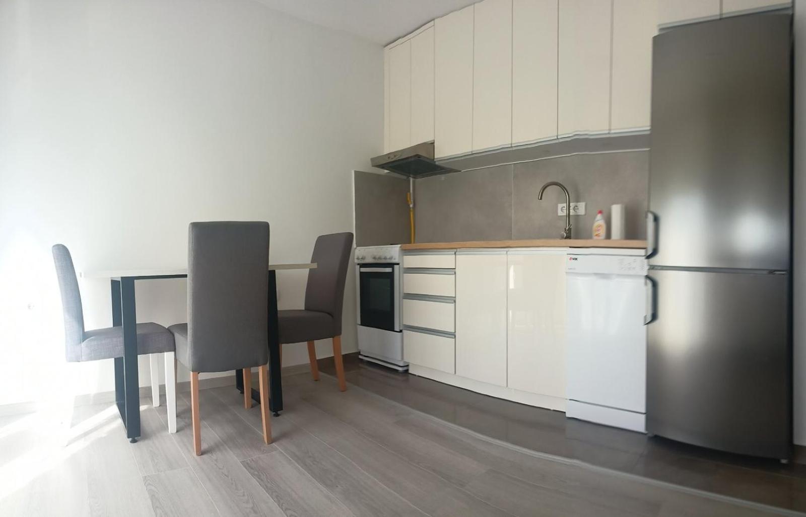 Apartment photo 3