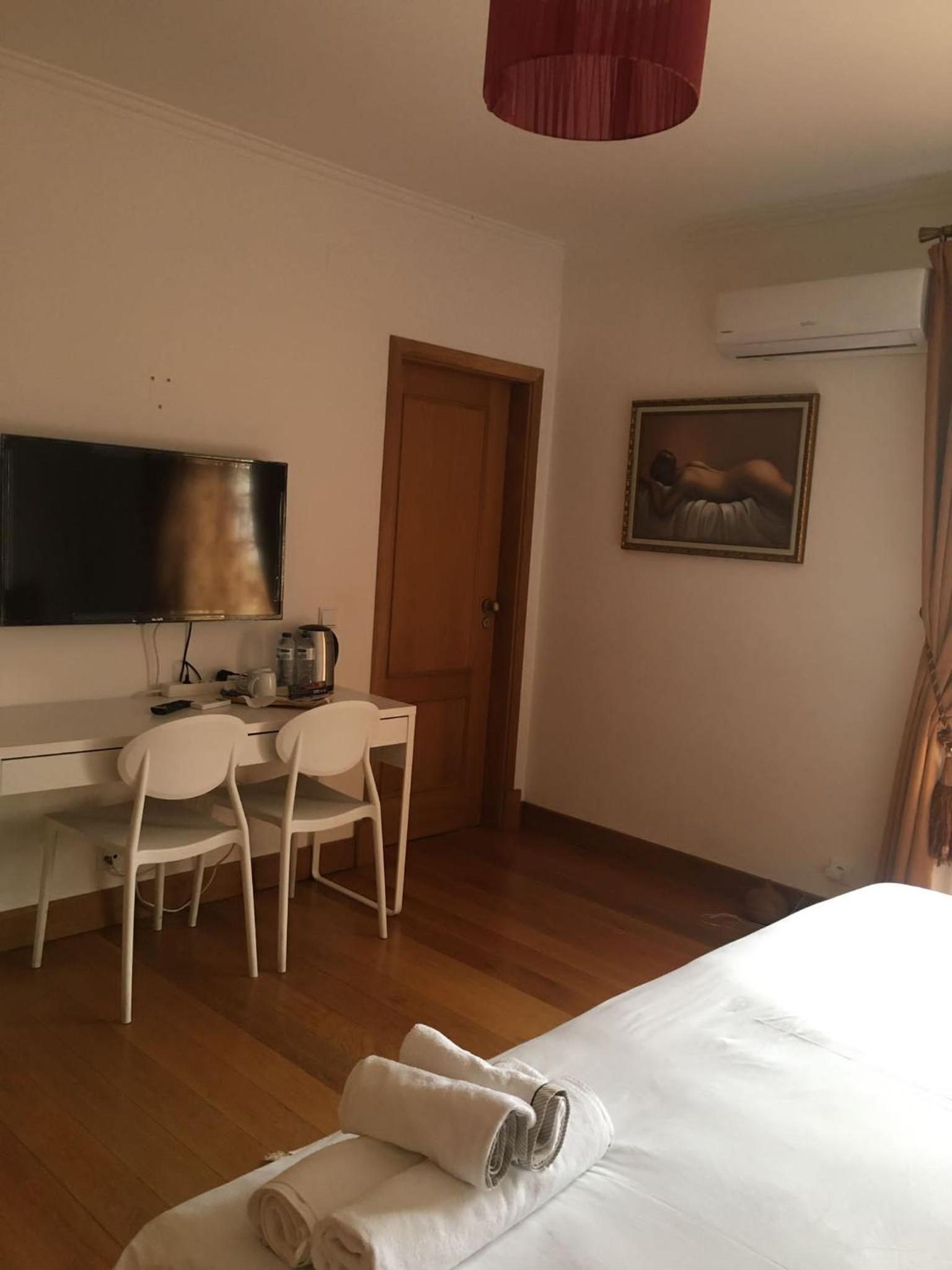Family Room - Photo 3