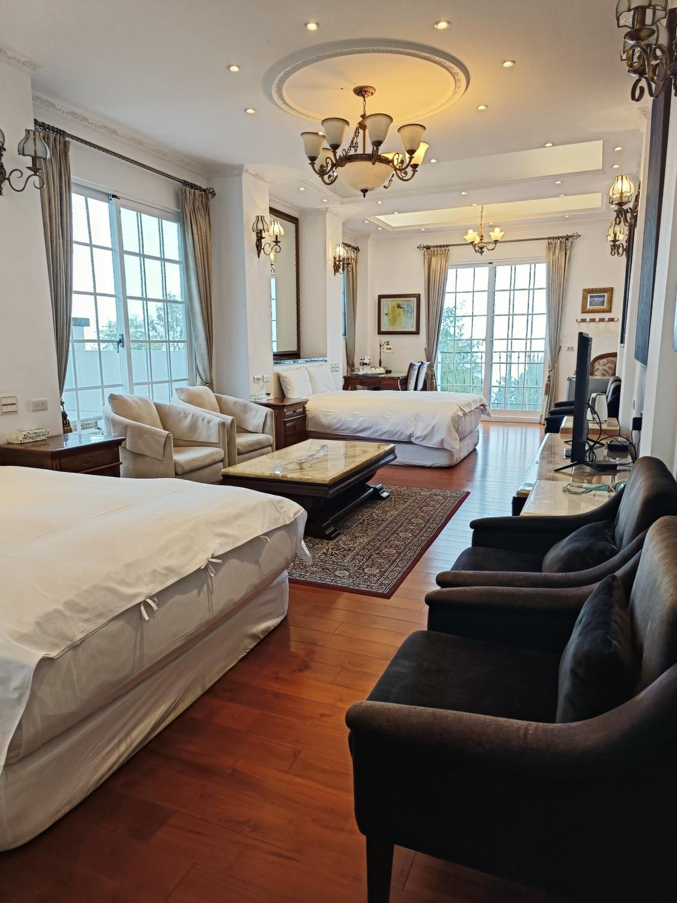 Quadruple Room with Mountain View