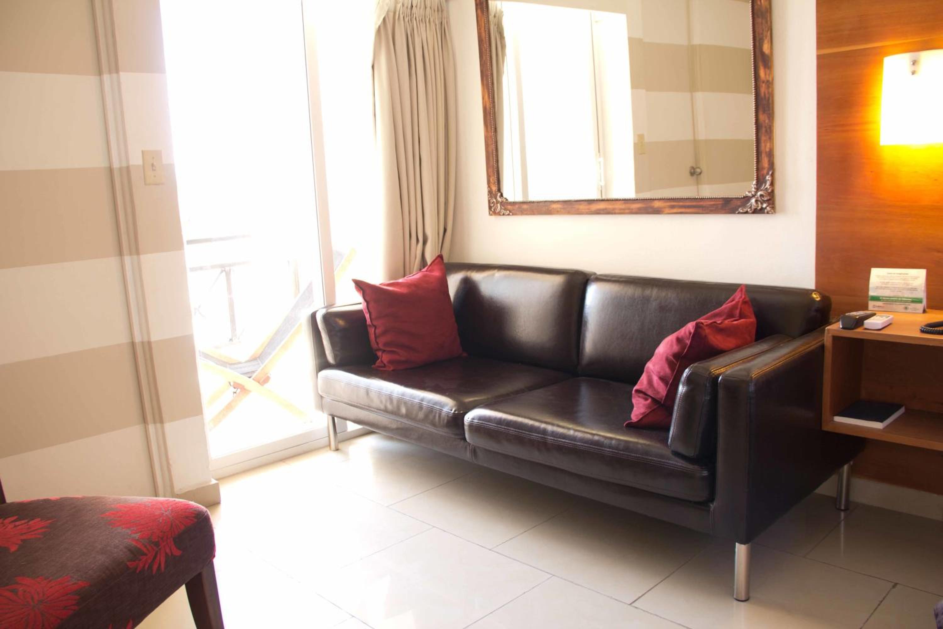 Executive Queen Room photo 2