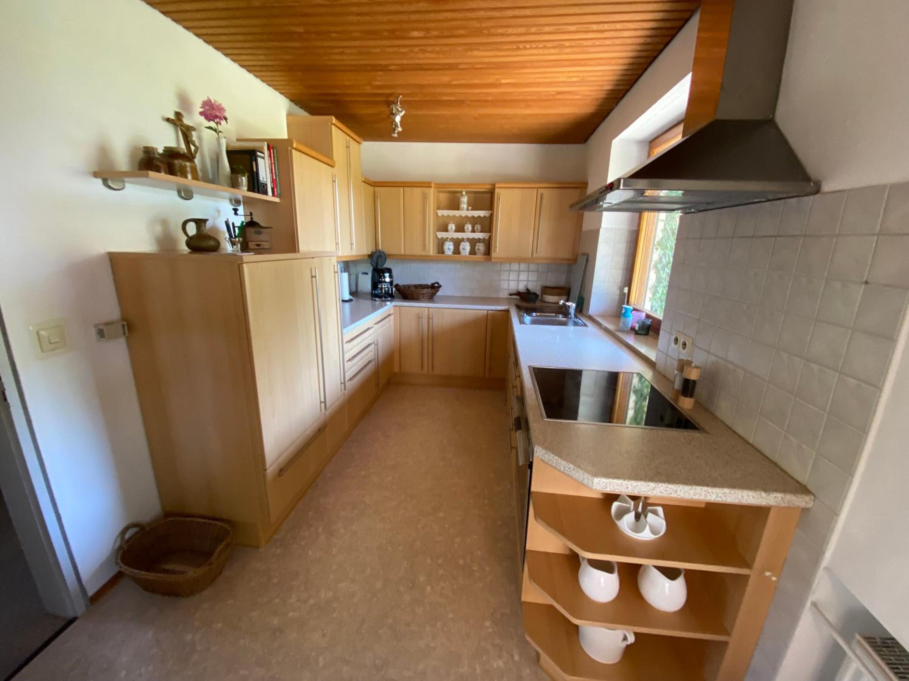 Four-Bedroom House photo 3