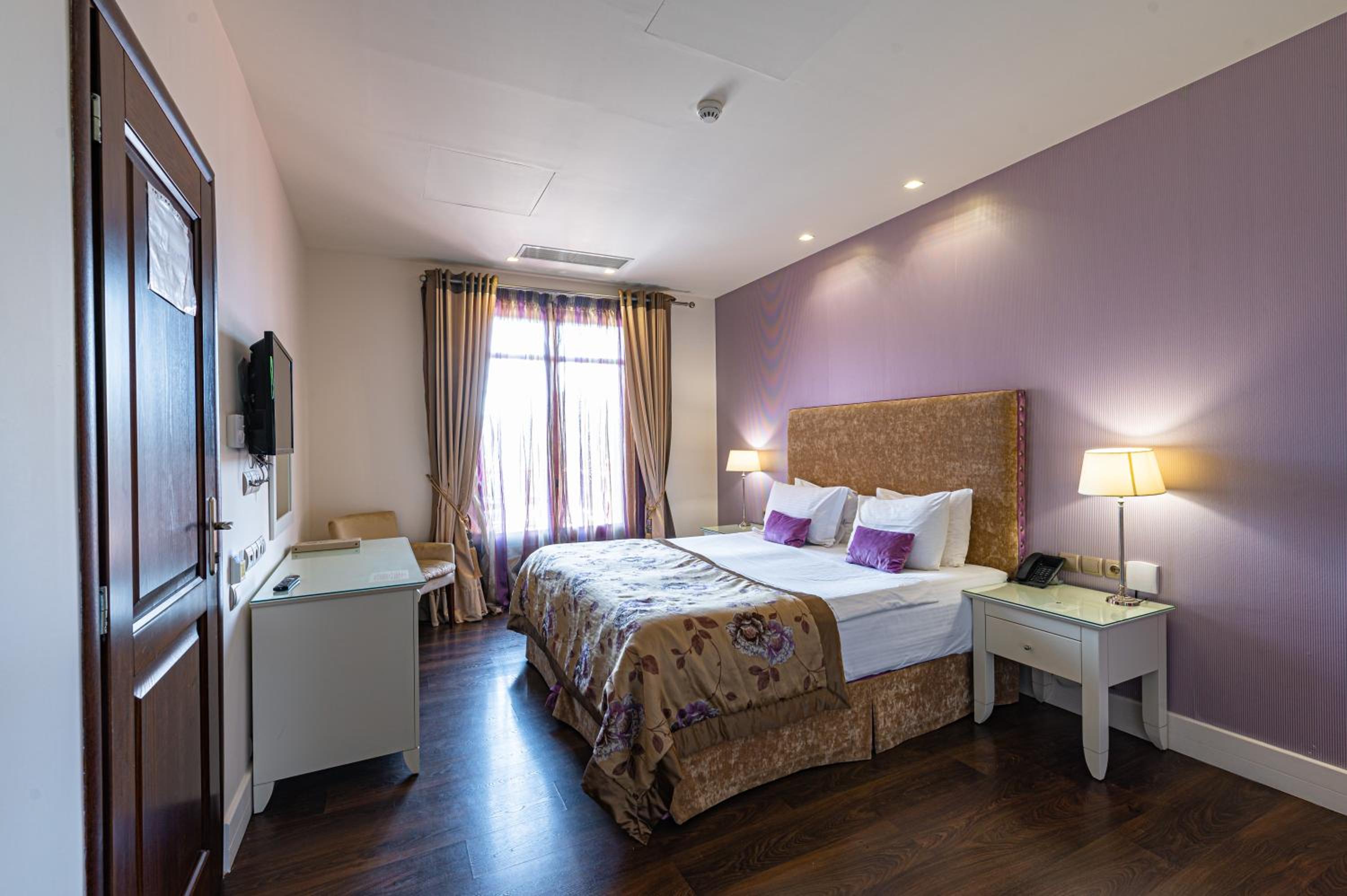 Deluxe Double Room - Photo 4