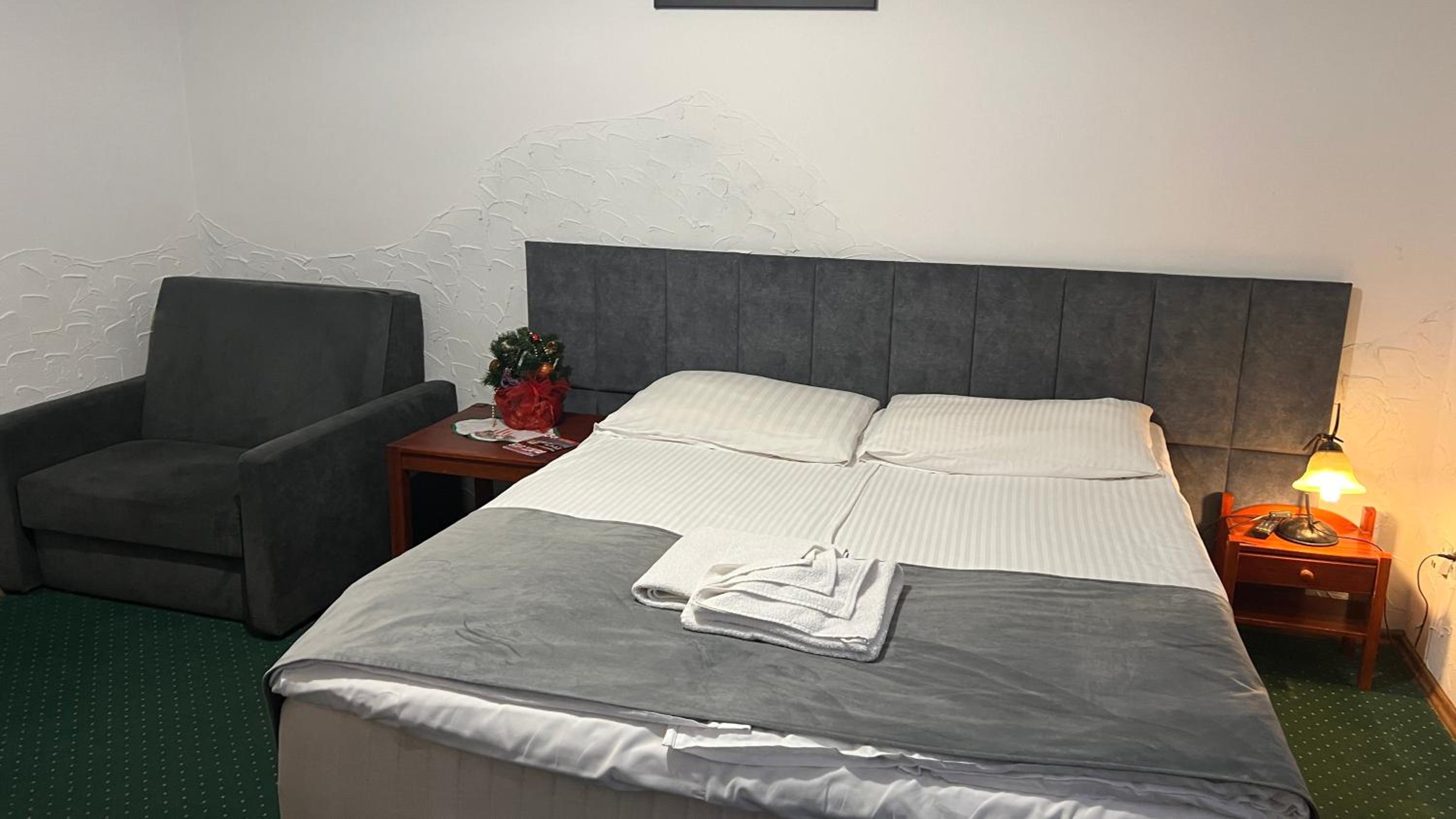 Triple Room photo 2