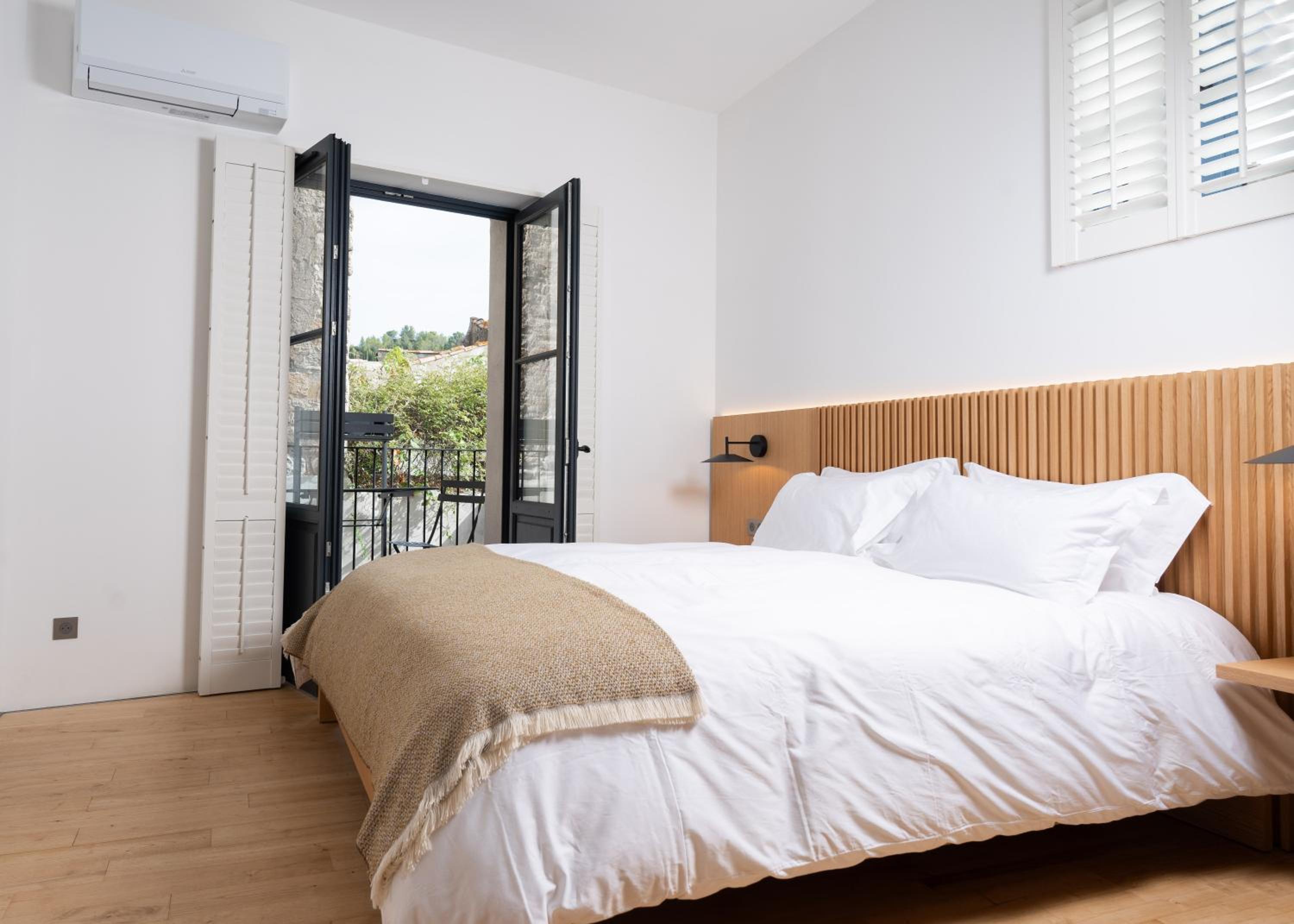 King Room with Balcony photo 2
