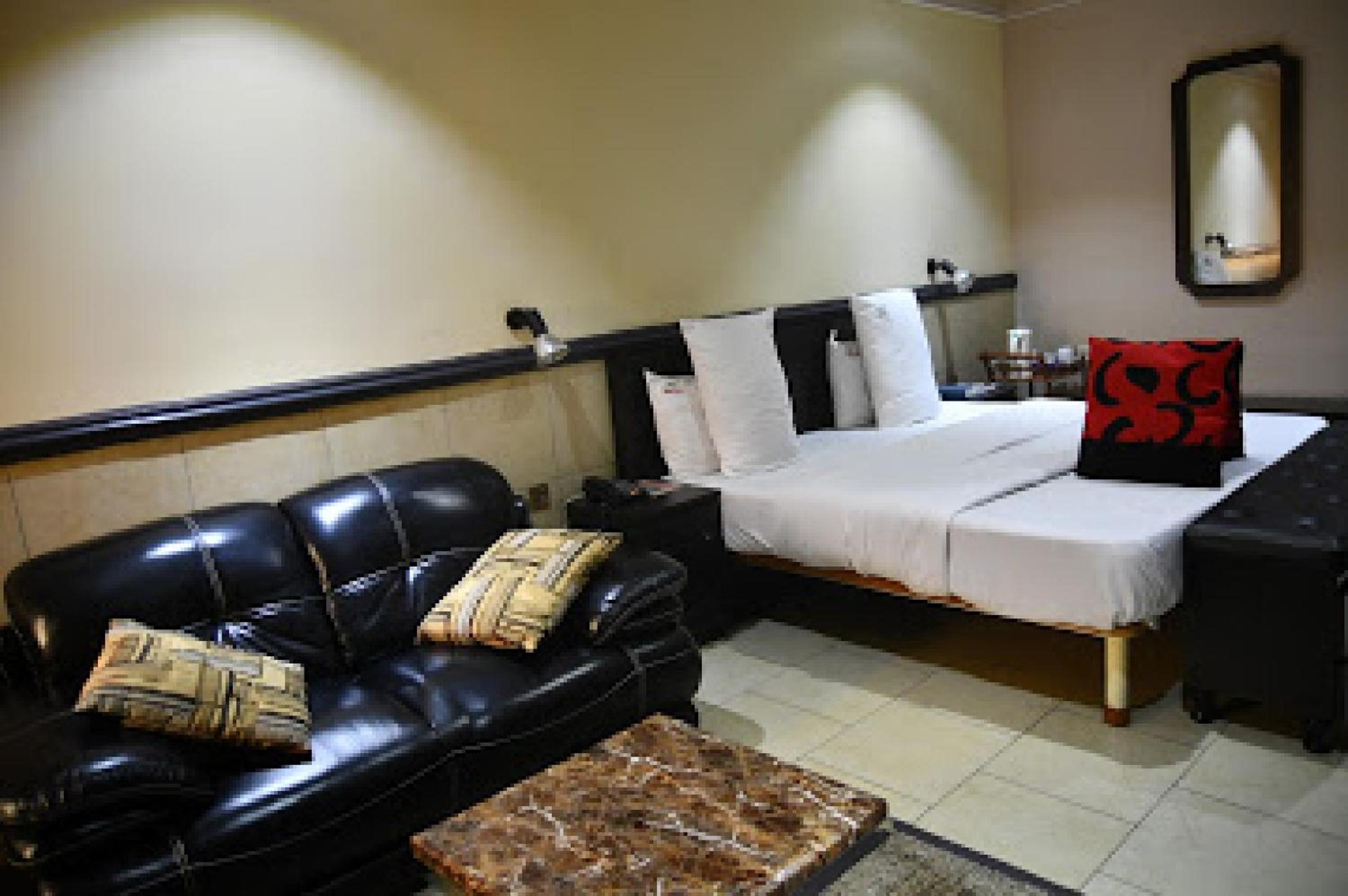 Double or Twin Room - Photo 24