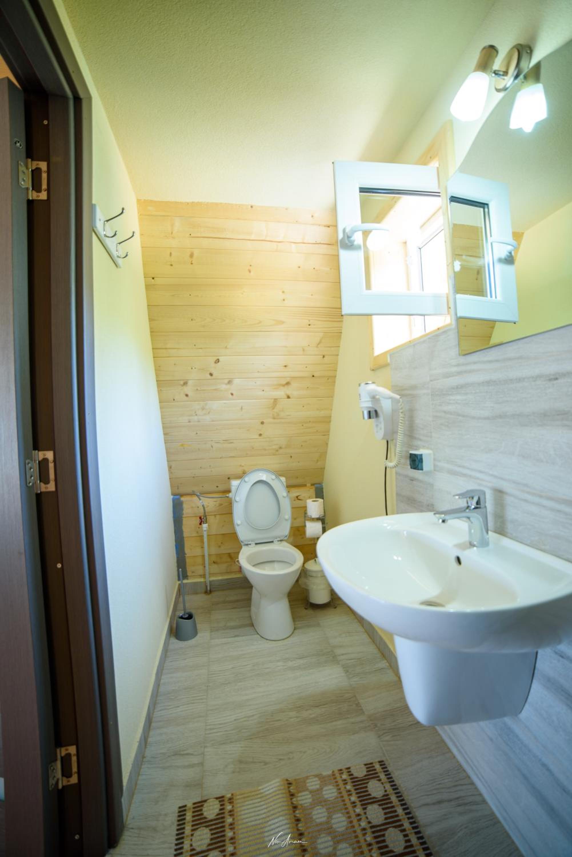 Quadruple Room with Balcony photo 2