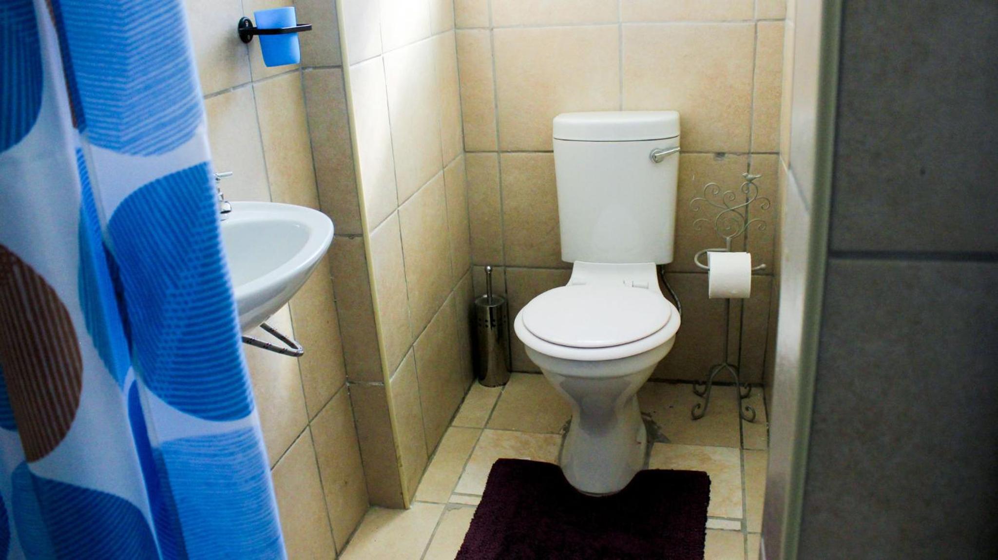 Double Room with Private Bathroom photo 2