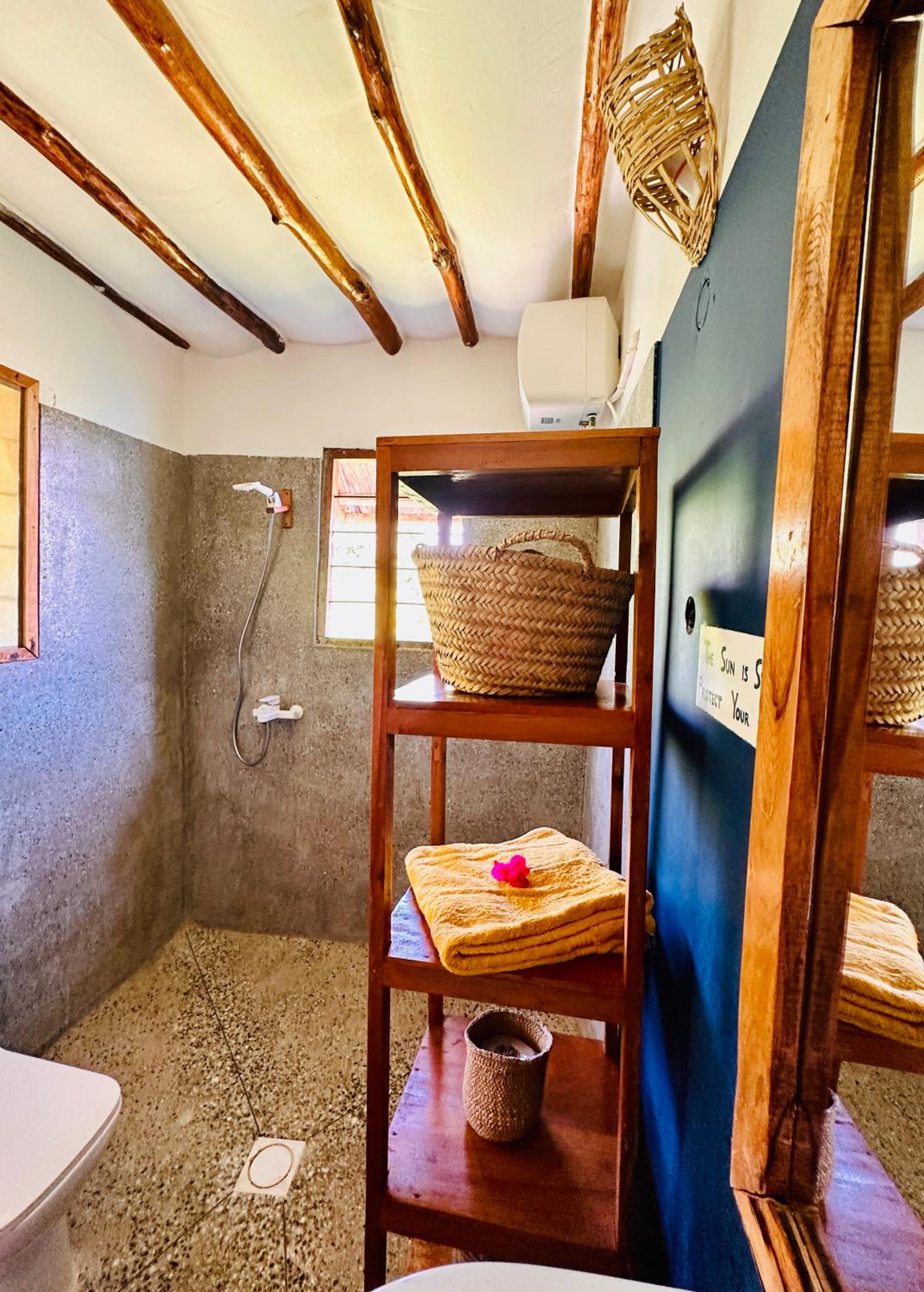 Triple Room with Balcony - Photo 4