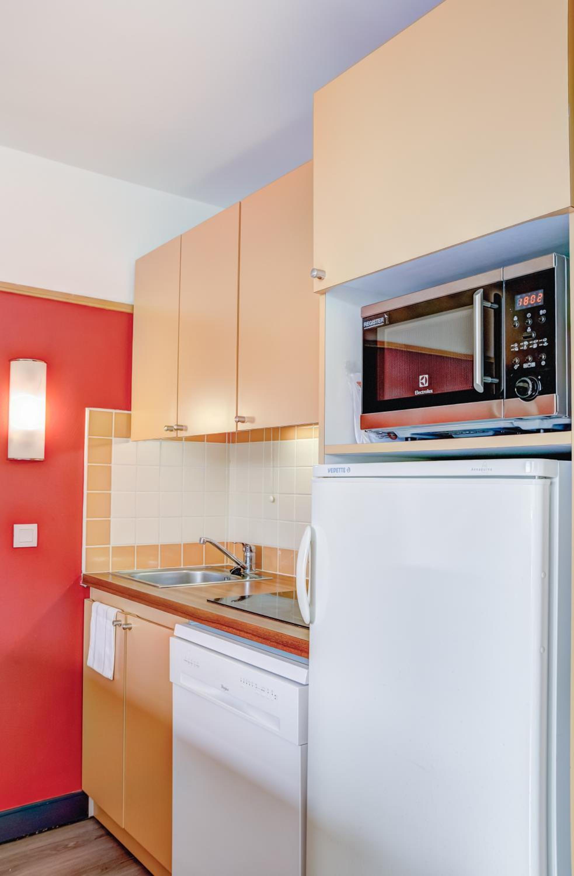 One-Bedroom Apartment with Terrace or Balcony (5 People) photo 3