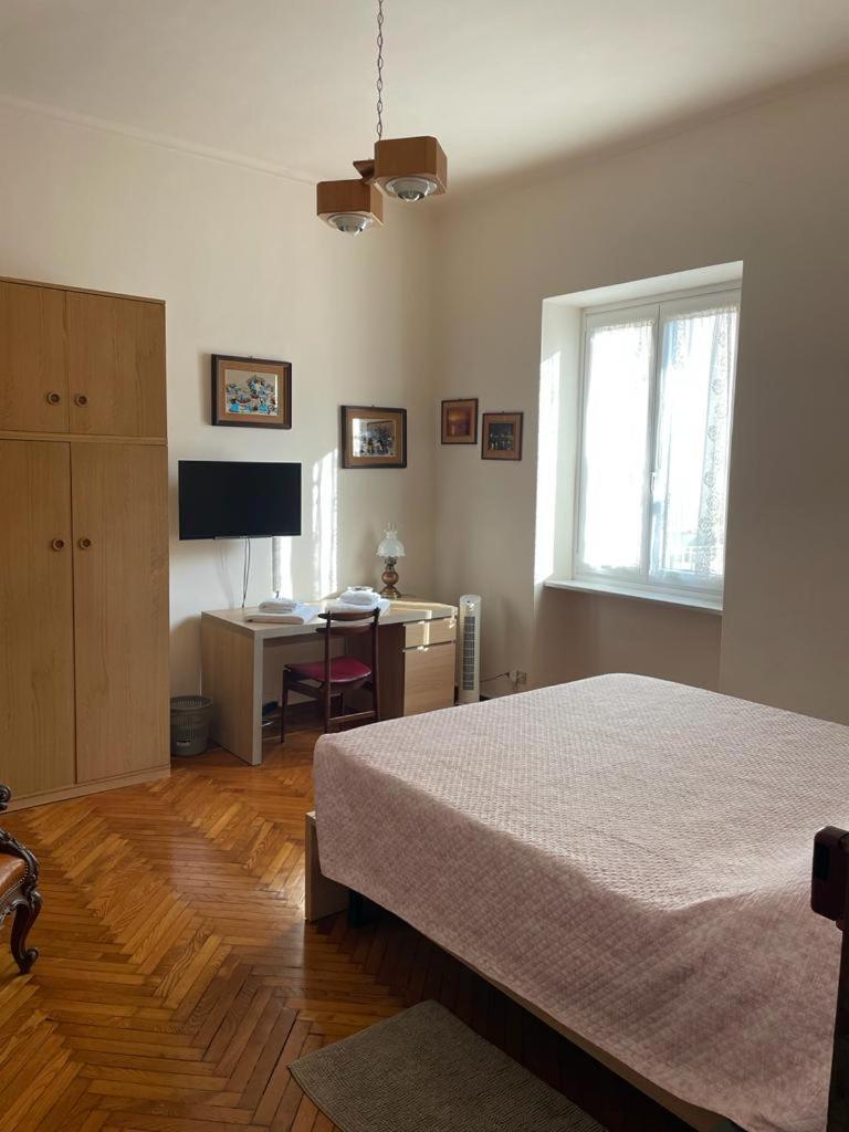 Two-Bedroom Apartment - Photo 1