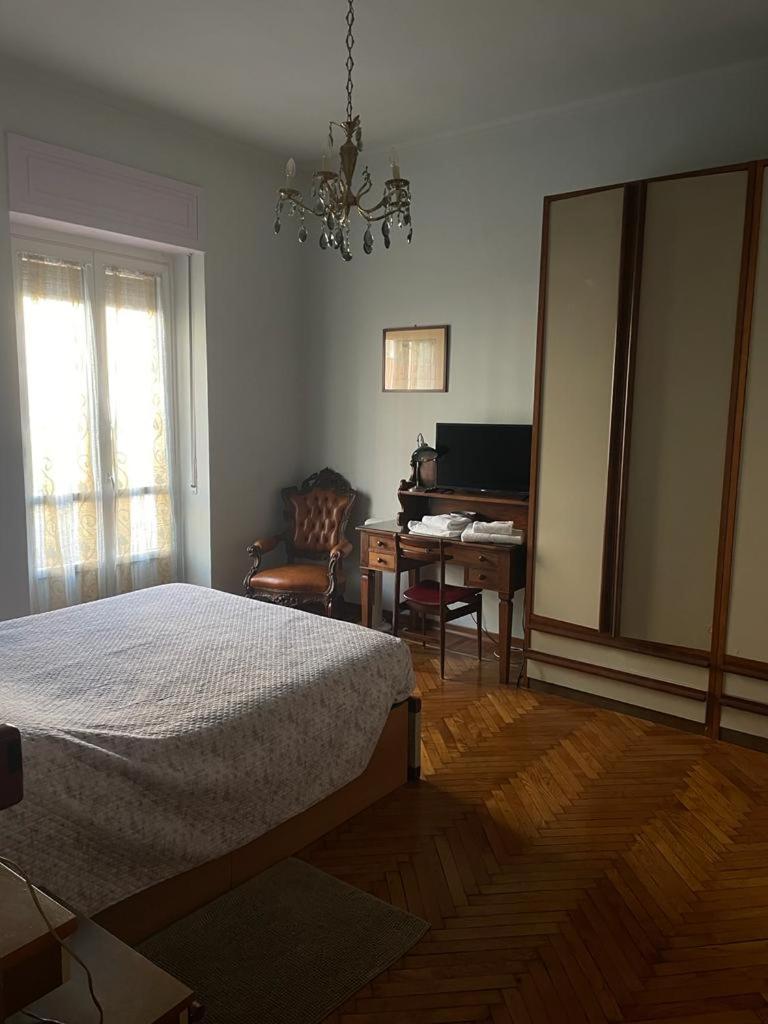 Two-Bedroom Apartment - Photo 5